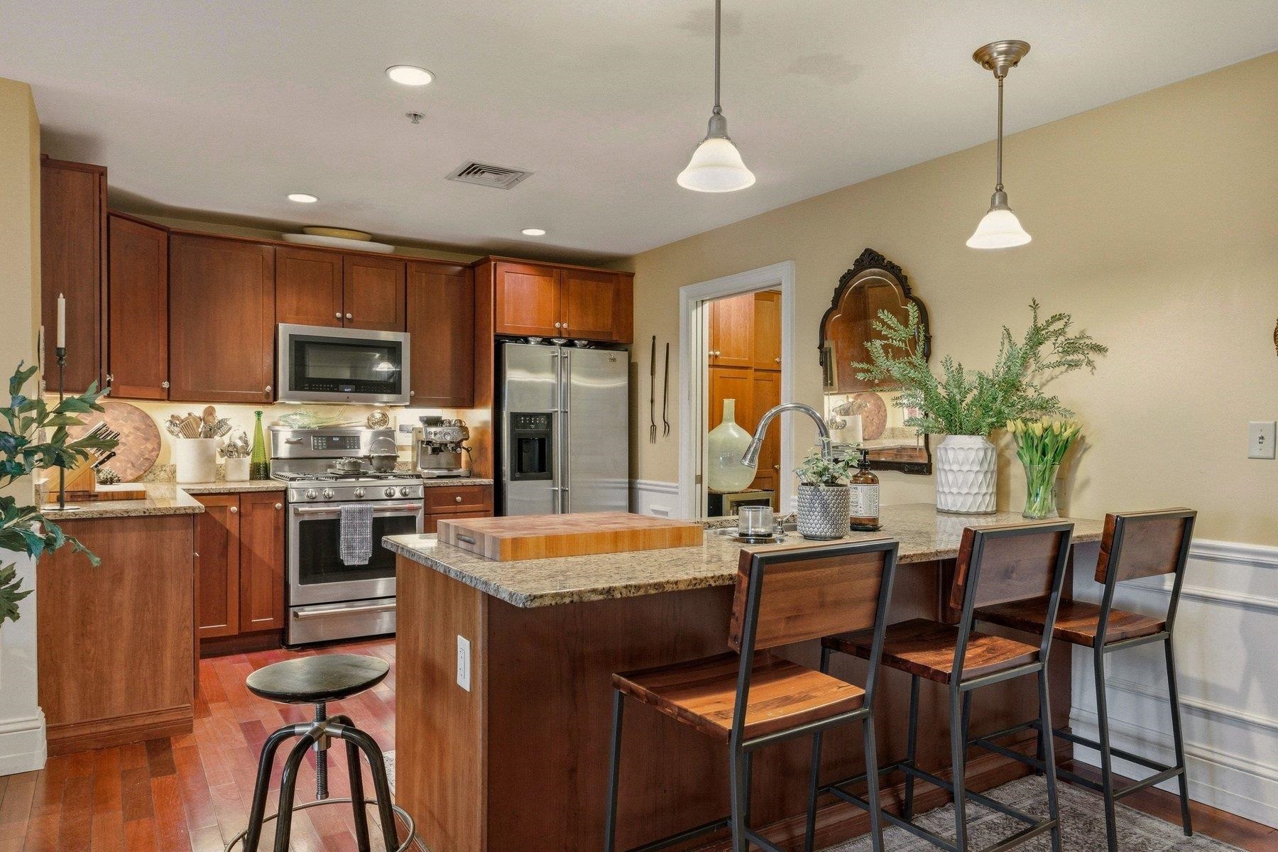 18 Congress St, Portsmouth, NH 03801