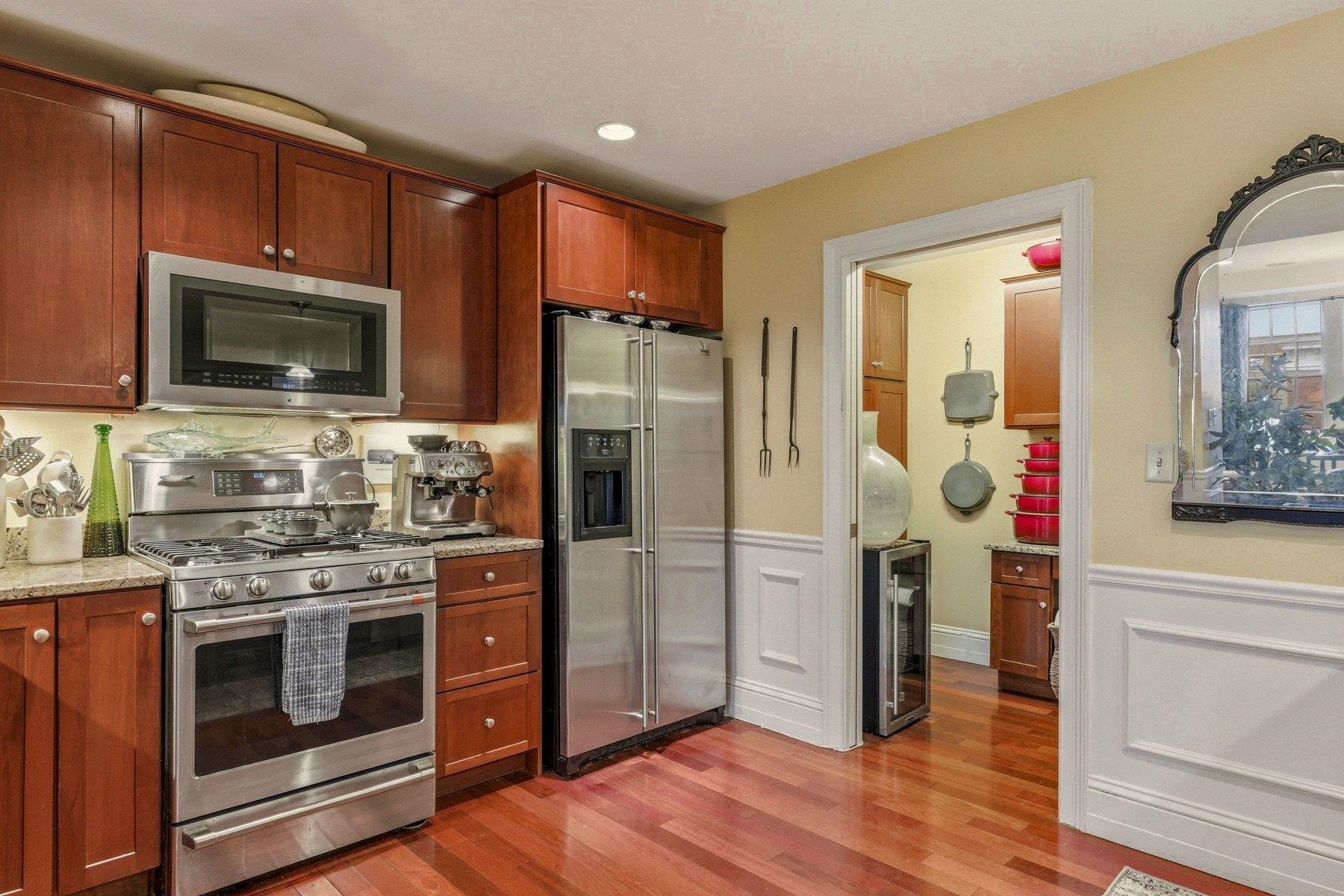 18 Congress St, Portsmouth, NH 03801