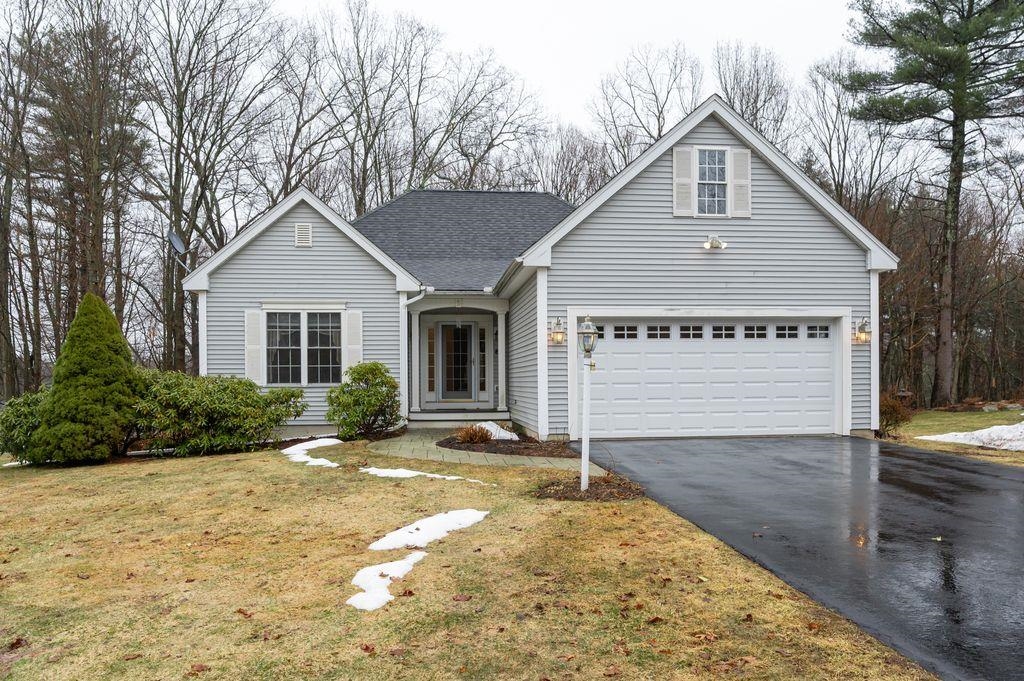 5 Canterbury Ct, Salem, NH 03079