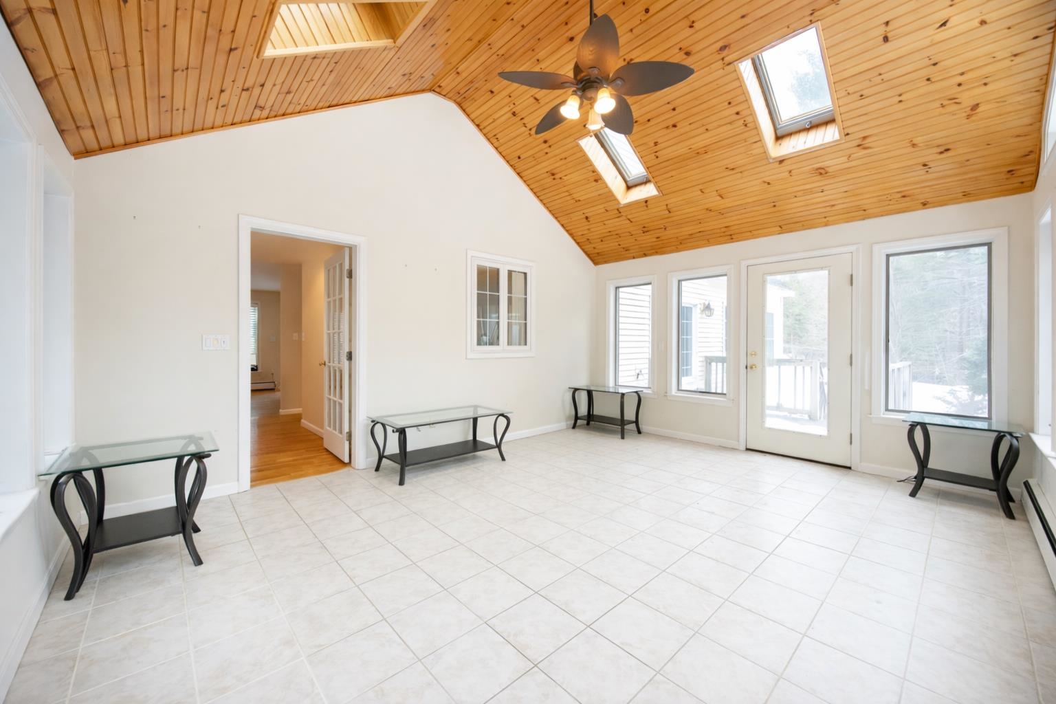 20 Madison Ln, Newmarket, NH 03857