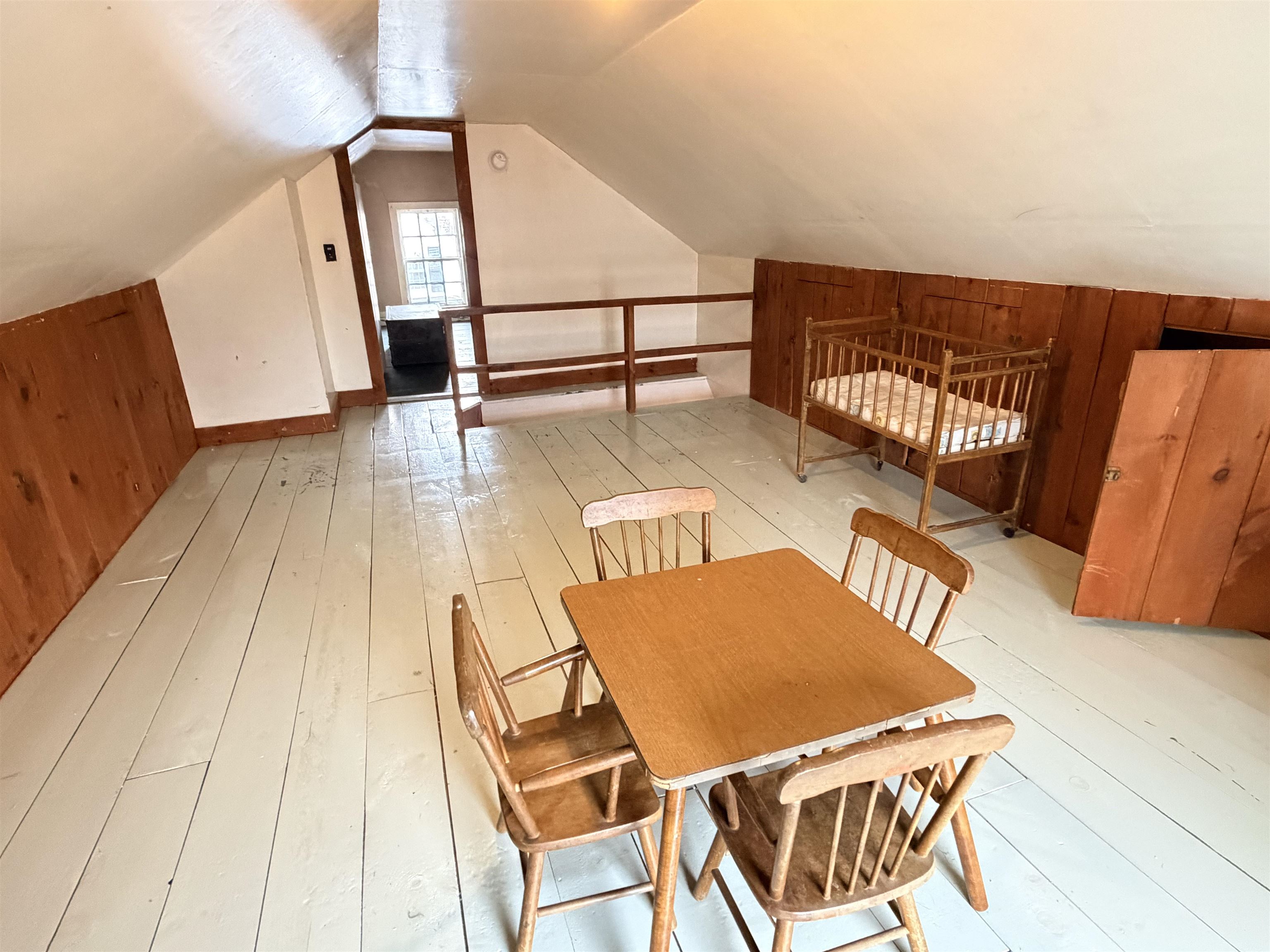 9 Rogers St, Walpole, NH 03608