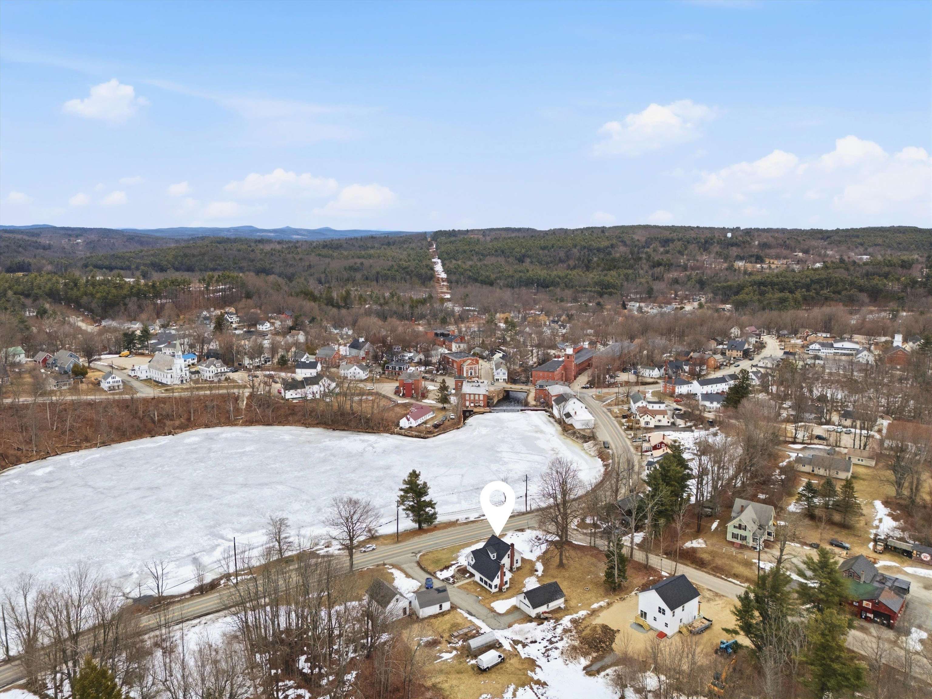 36 River St, Greenville, NH 03048