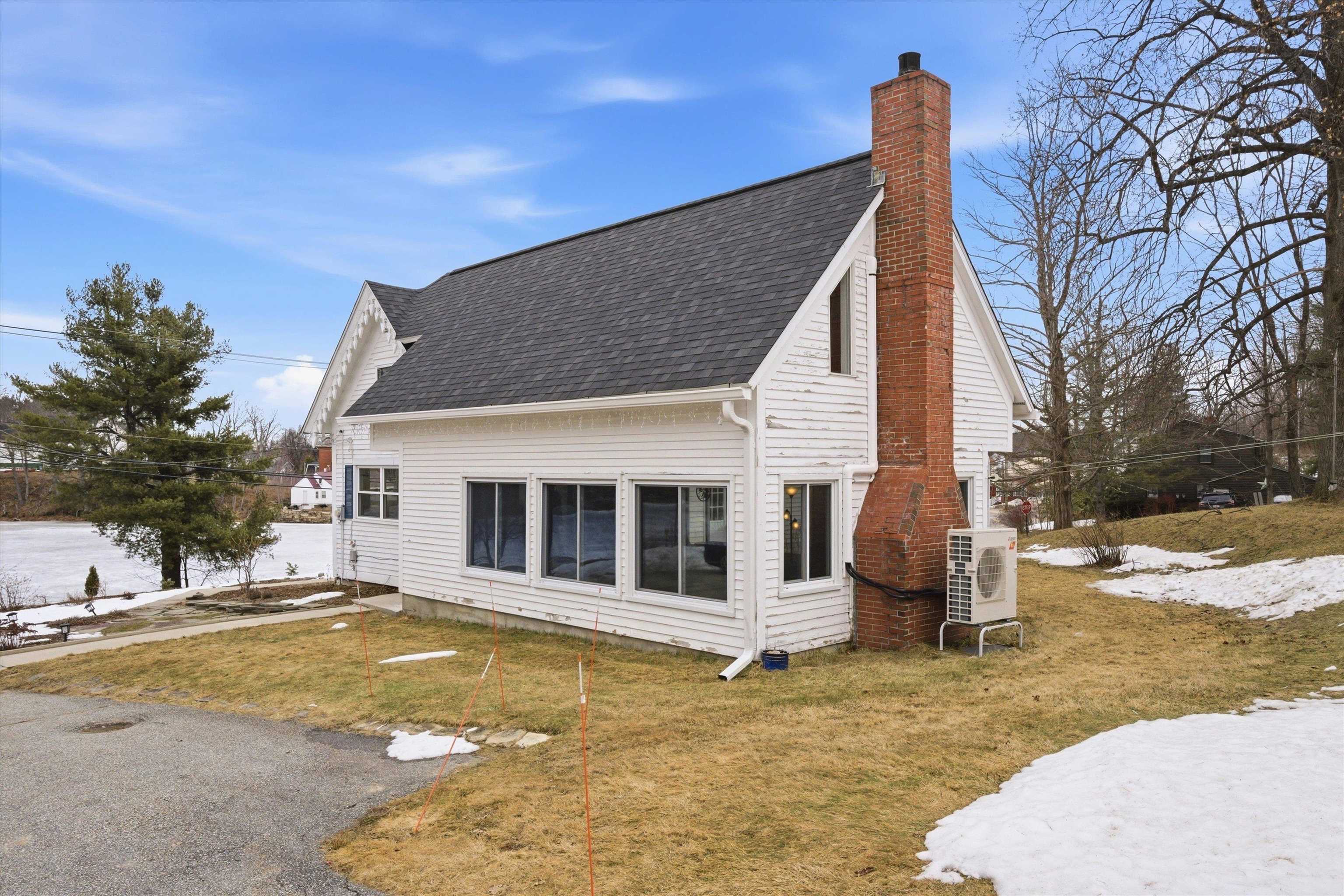 36 River St, Greenville, NH 03048