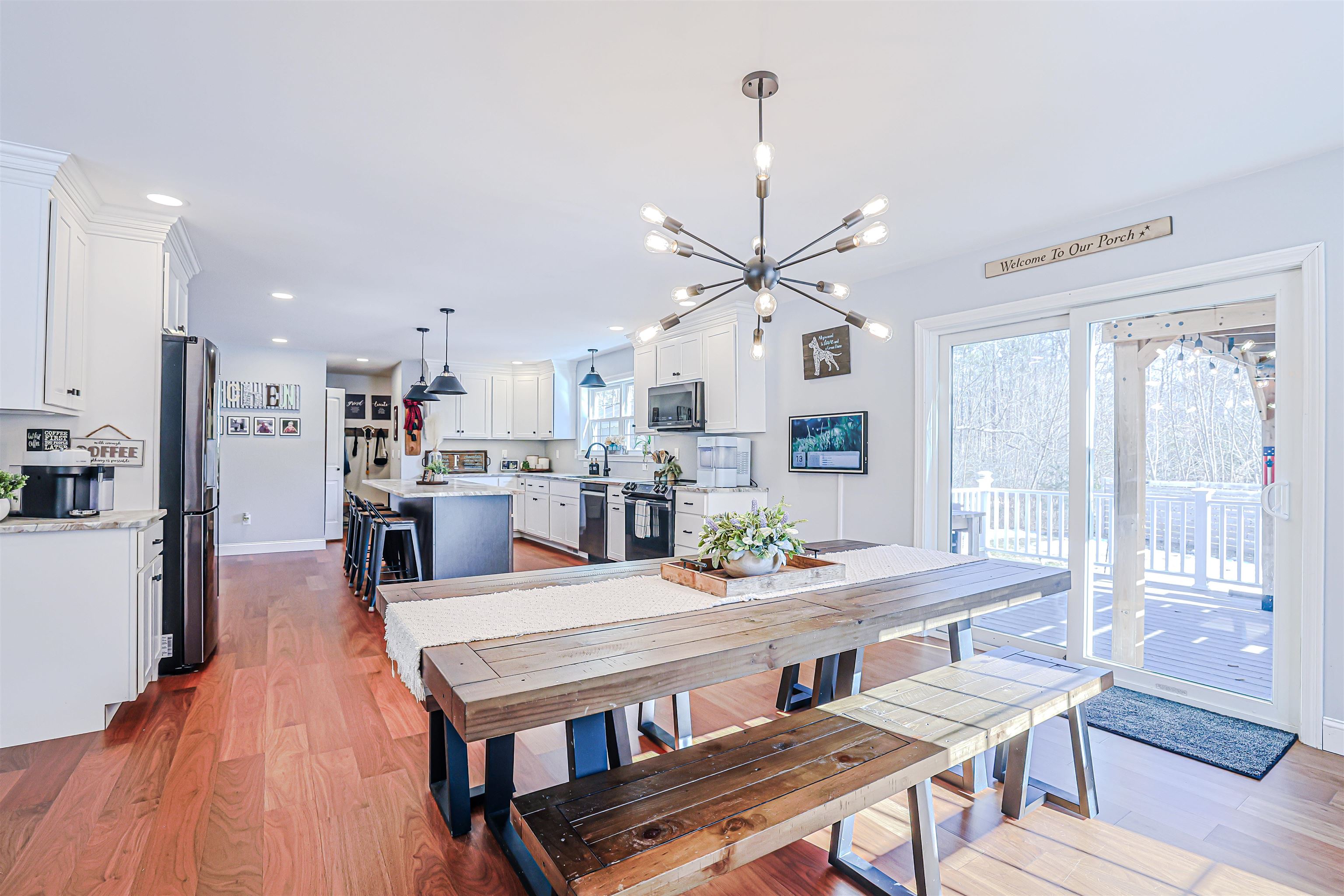 8 Poor Farm Rd, Brookline, NH 03033