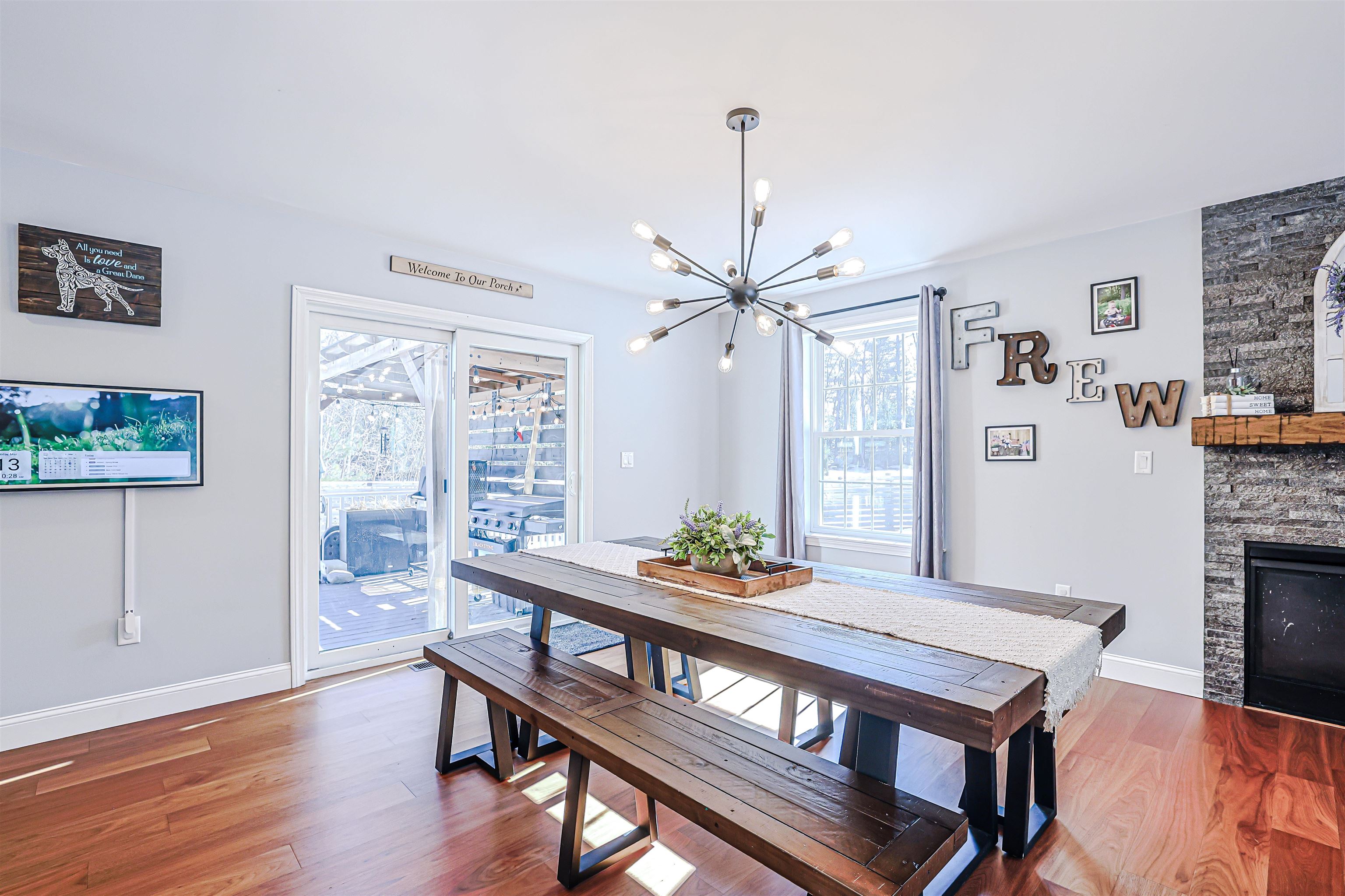 8 Poor Farm Rd, Brookline, NH 03033