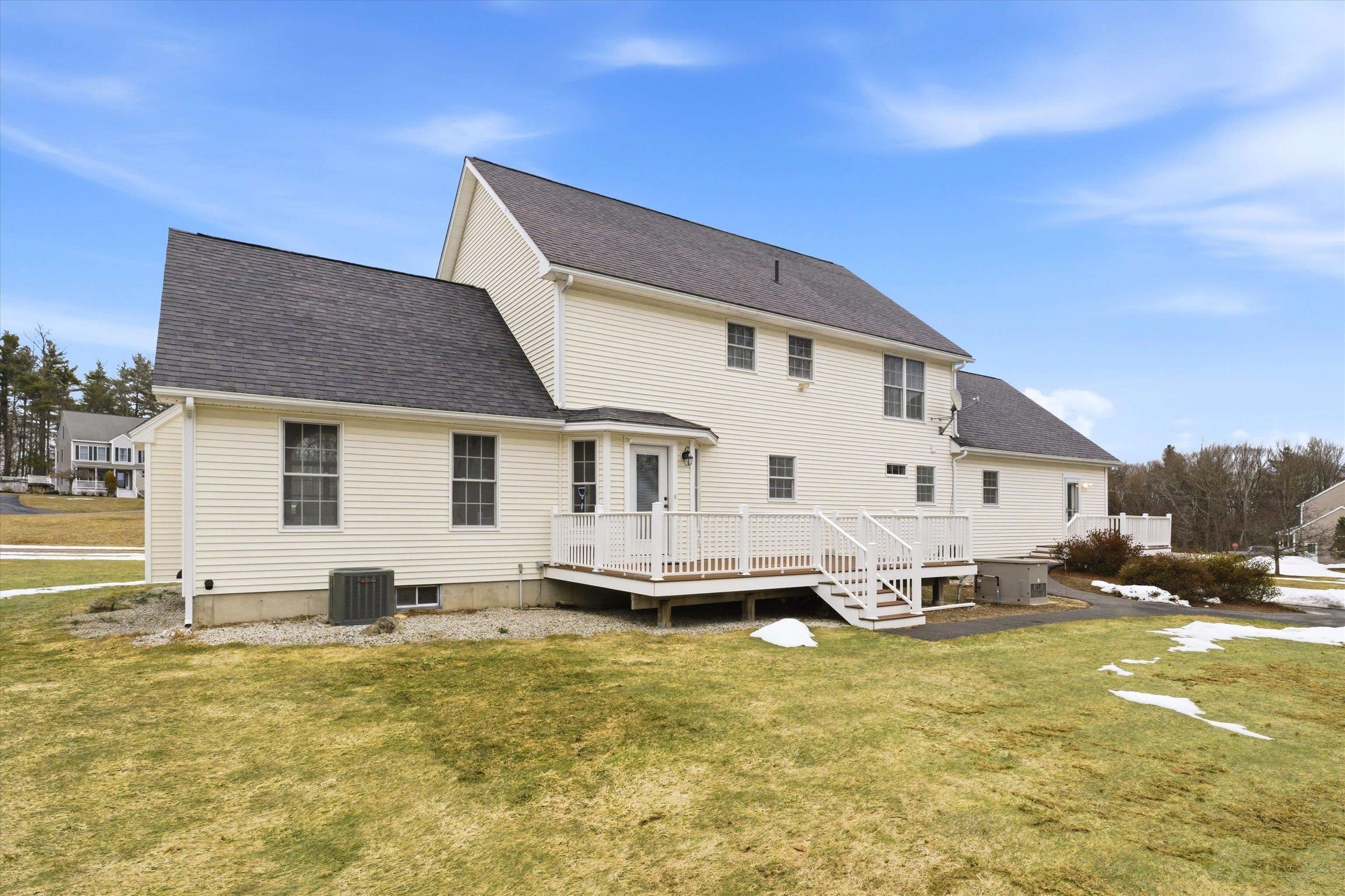 4 Wasserman Hts, Merrimack, NH 03054