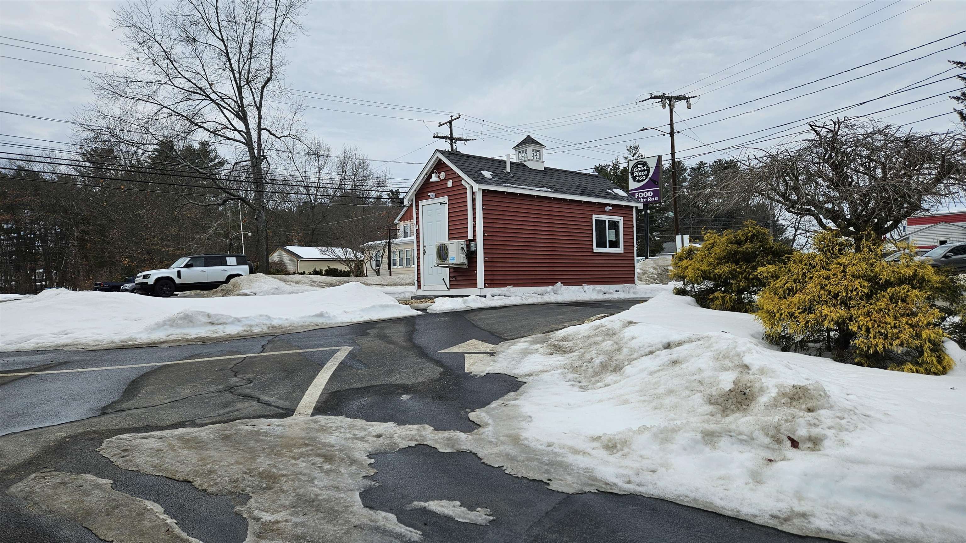 68 Lowell Rd, Hudson, NH 03051