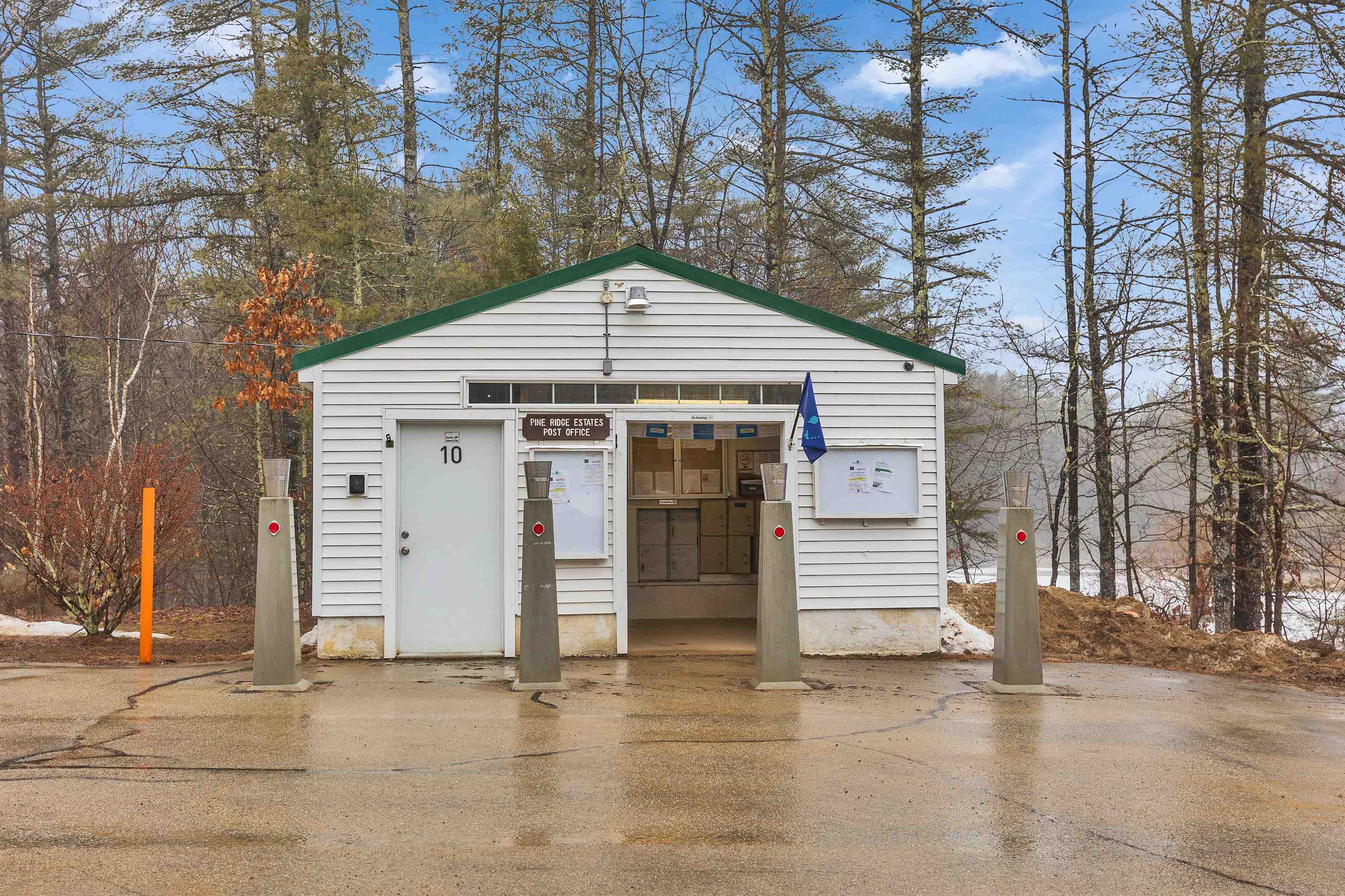 28 Willow Ter, Loudon, NH 03307