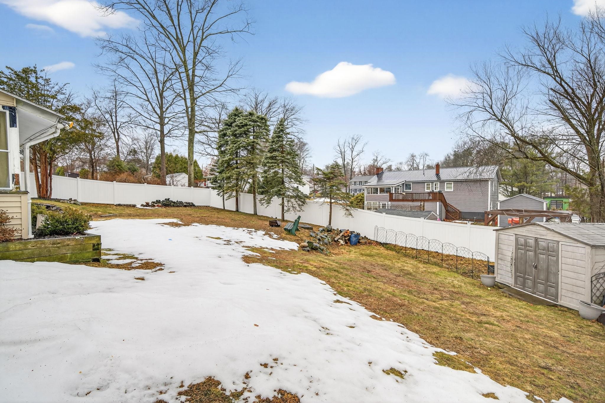 42 Marianna Rd, Salem, NH 03079