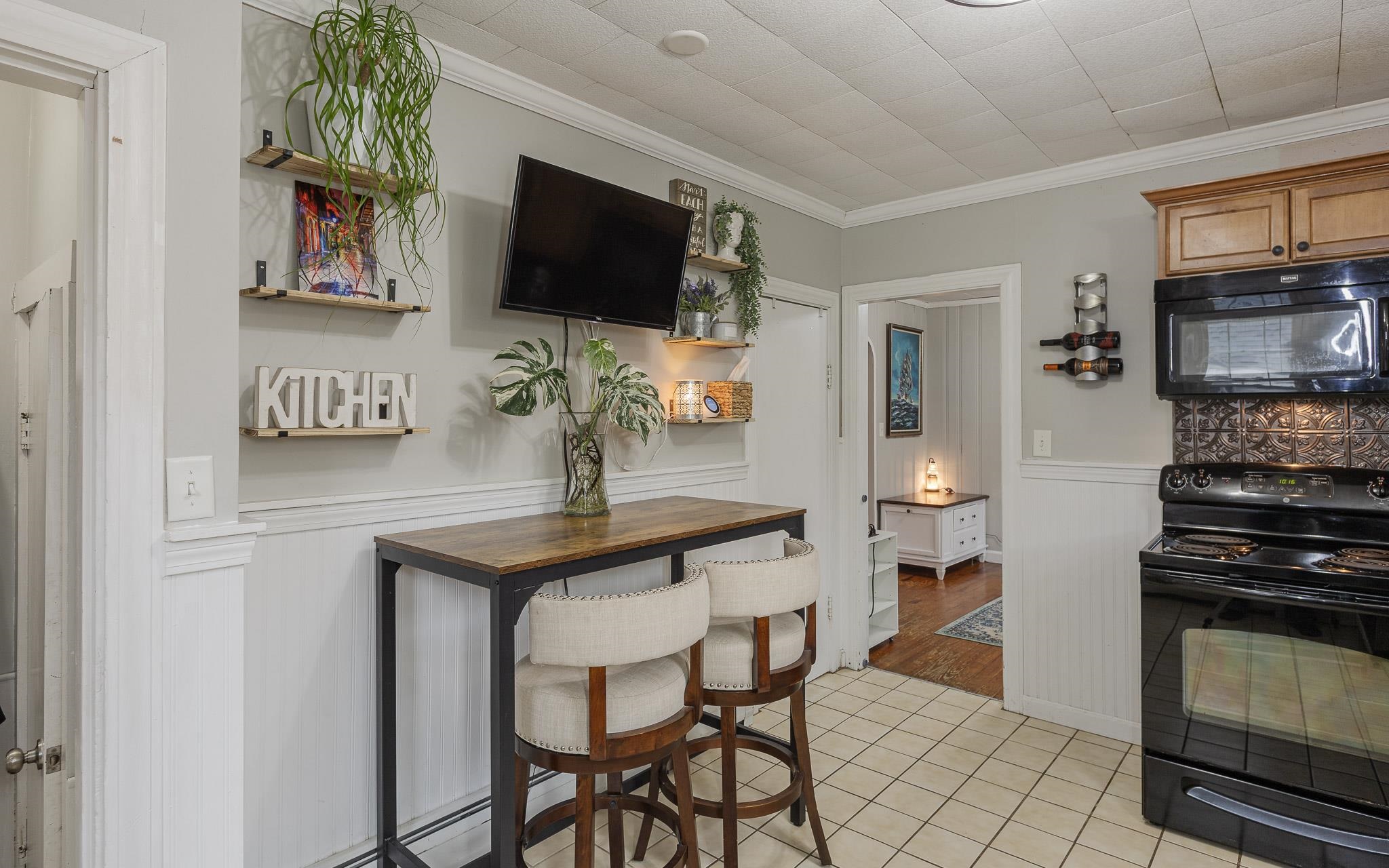 646 Court St, Keene, NH 03431