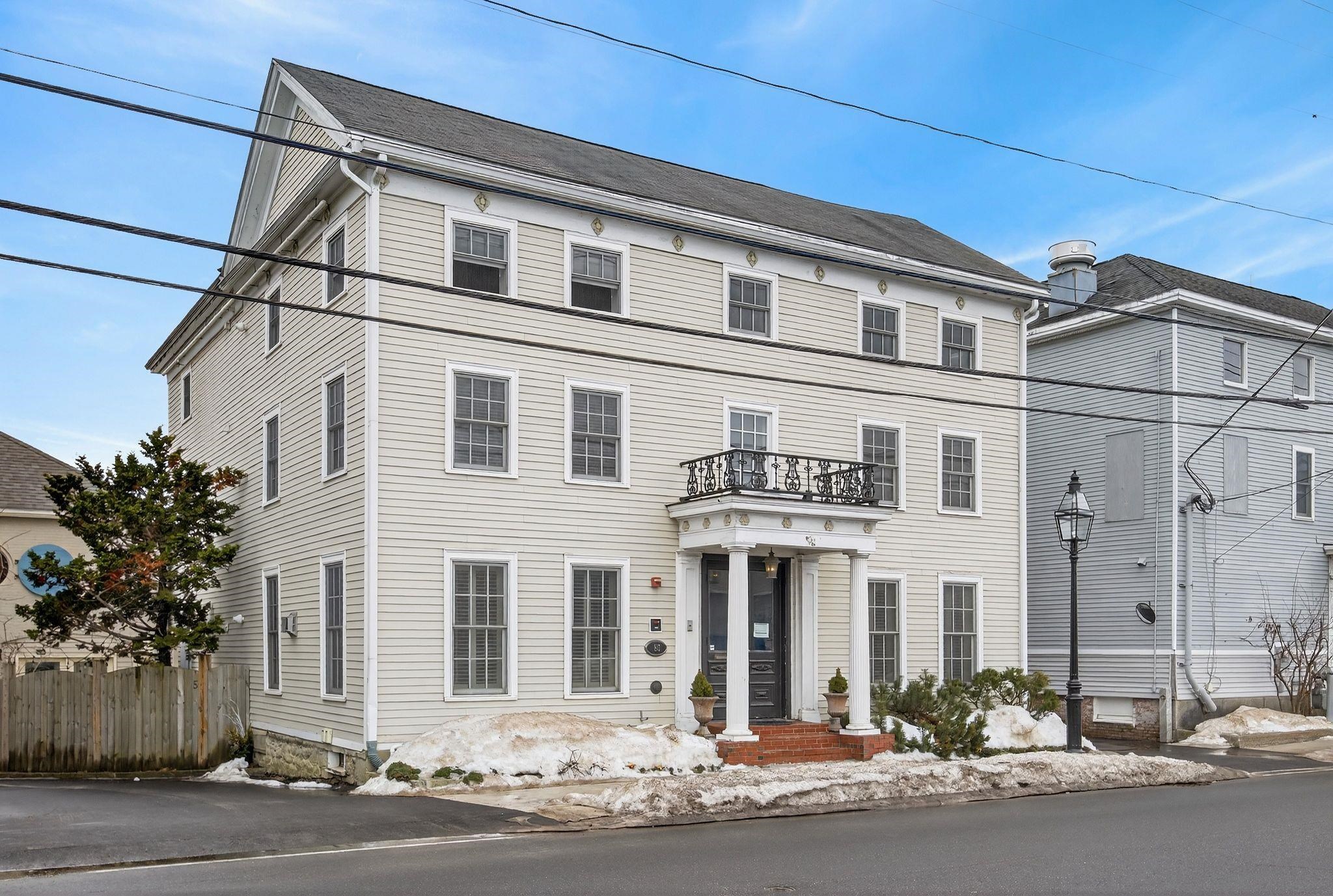 86 Islington St #1, Portsmouth, NH 03801