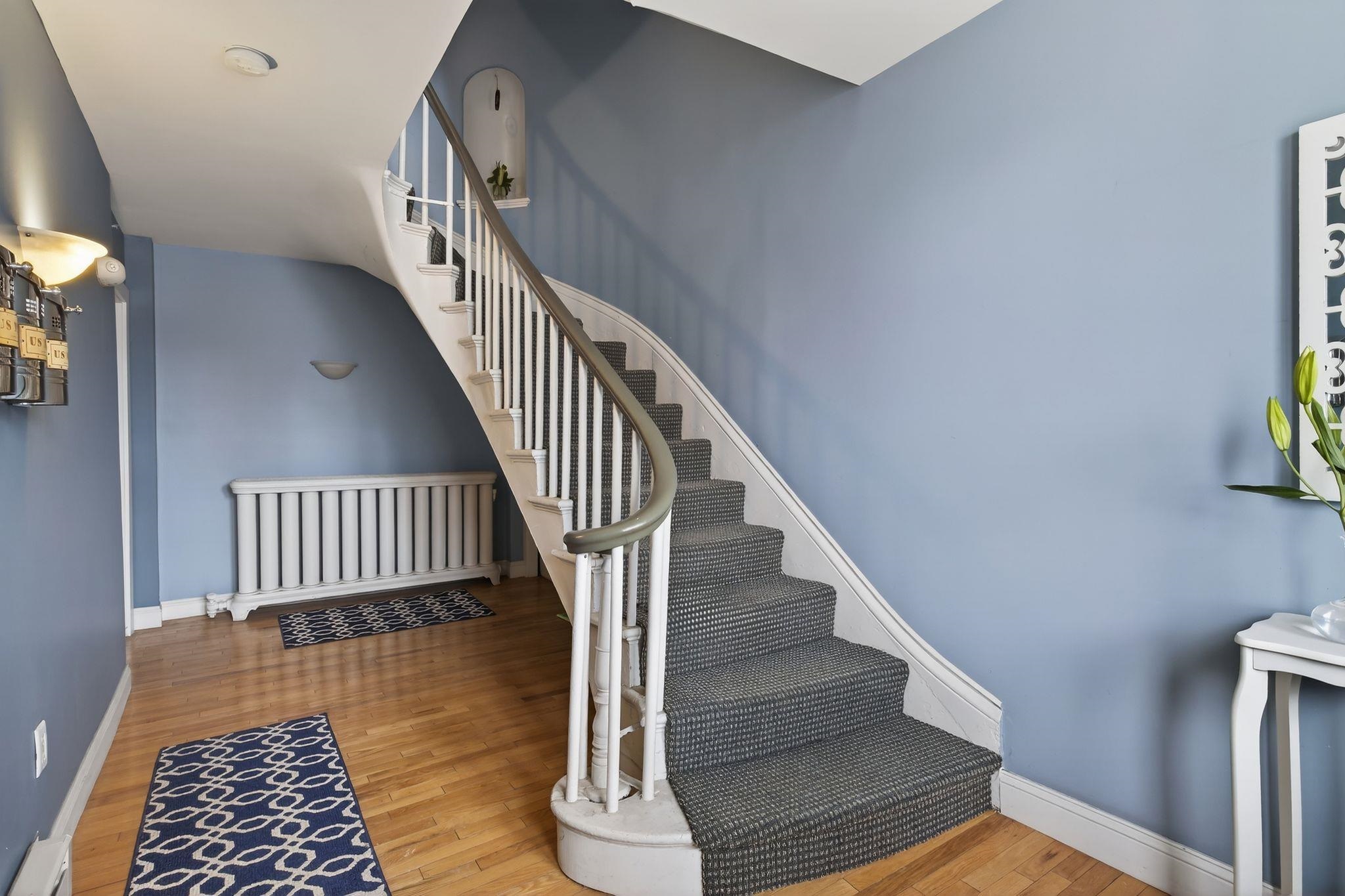 86 Islington St, Portsmouth, NH 03801