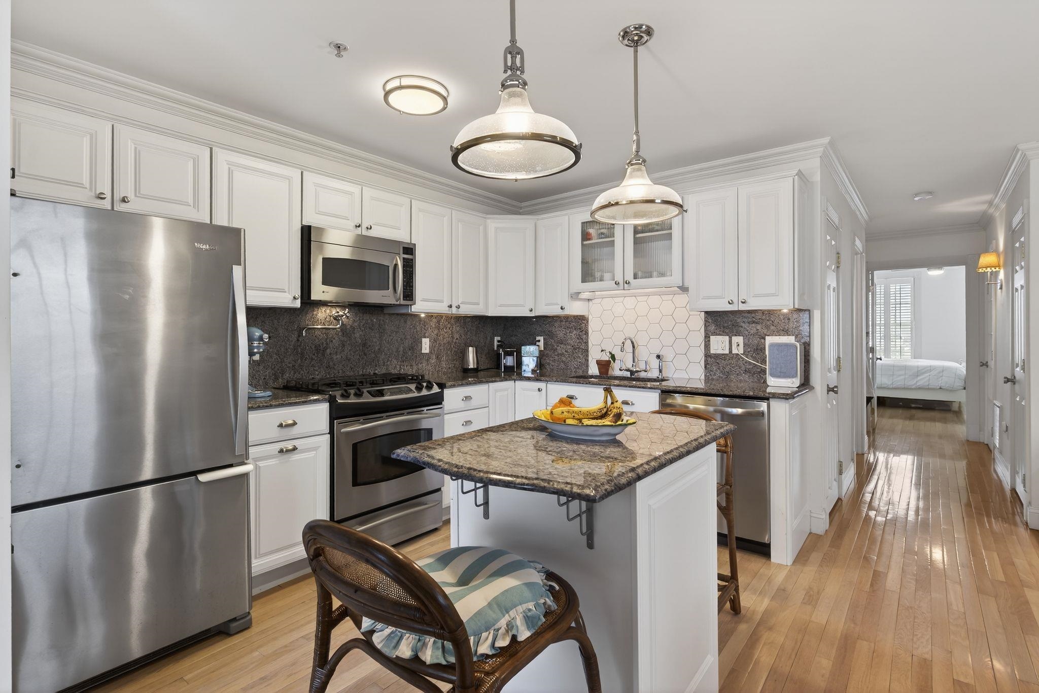 86 Islington St, Portsmouth, NH 03801