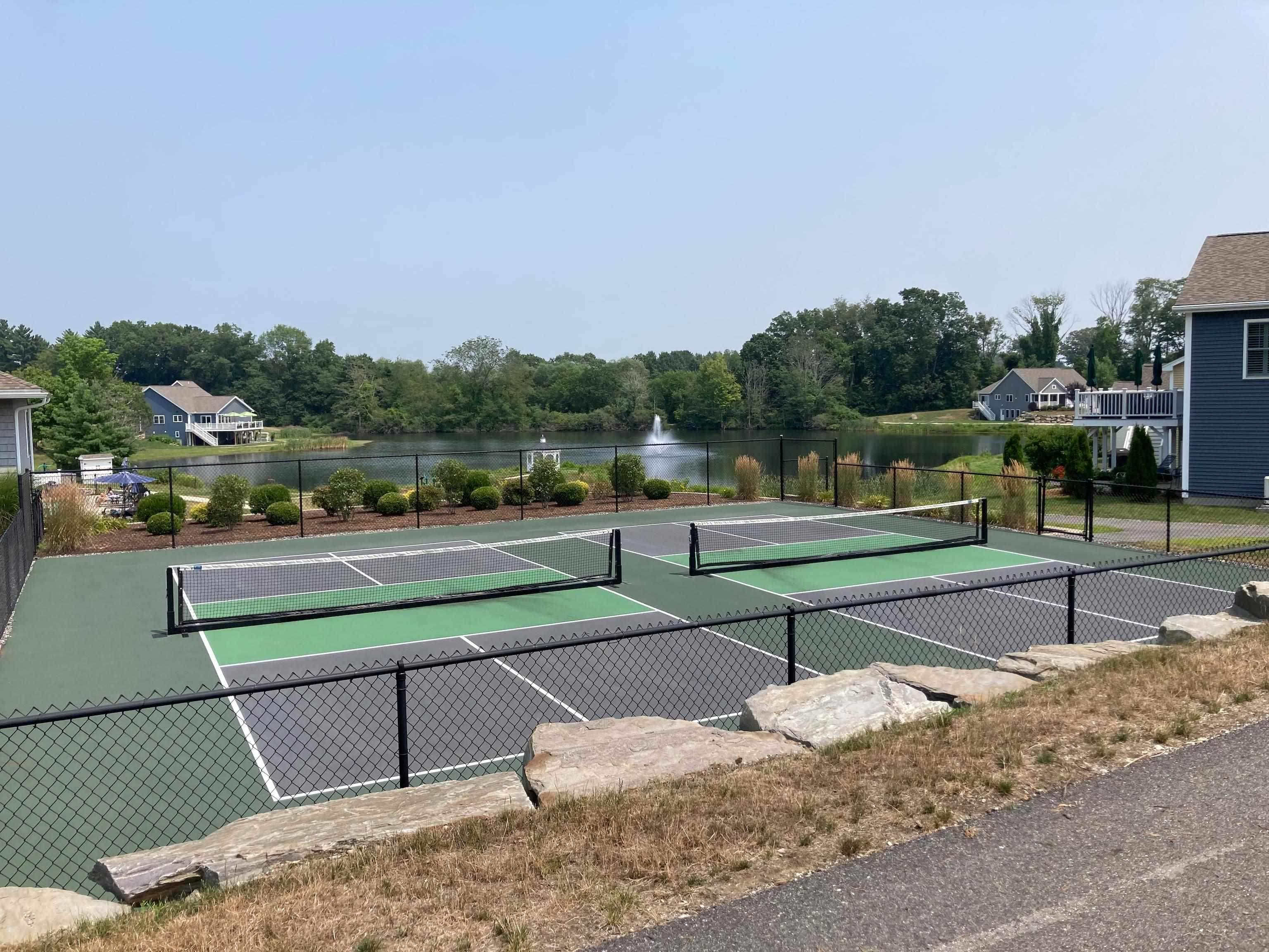 58 Three Ponds Dr, Brentwood, NH 03833