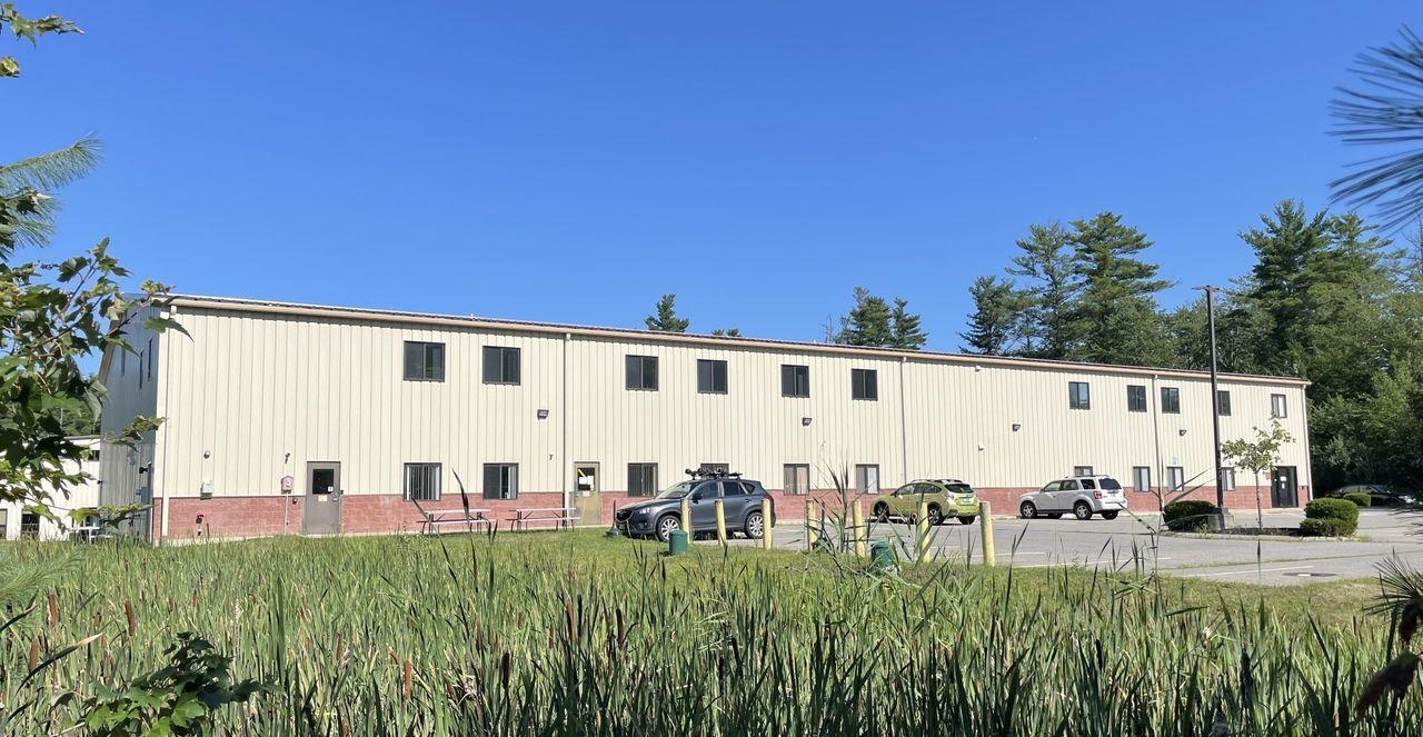 20 London Ln, Seabrook, NH 03874