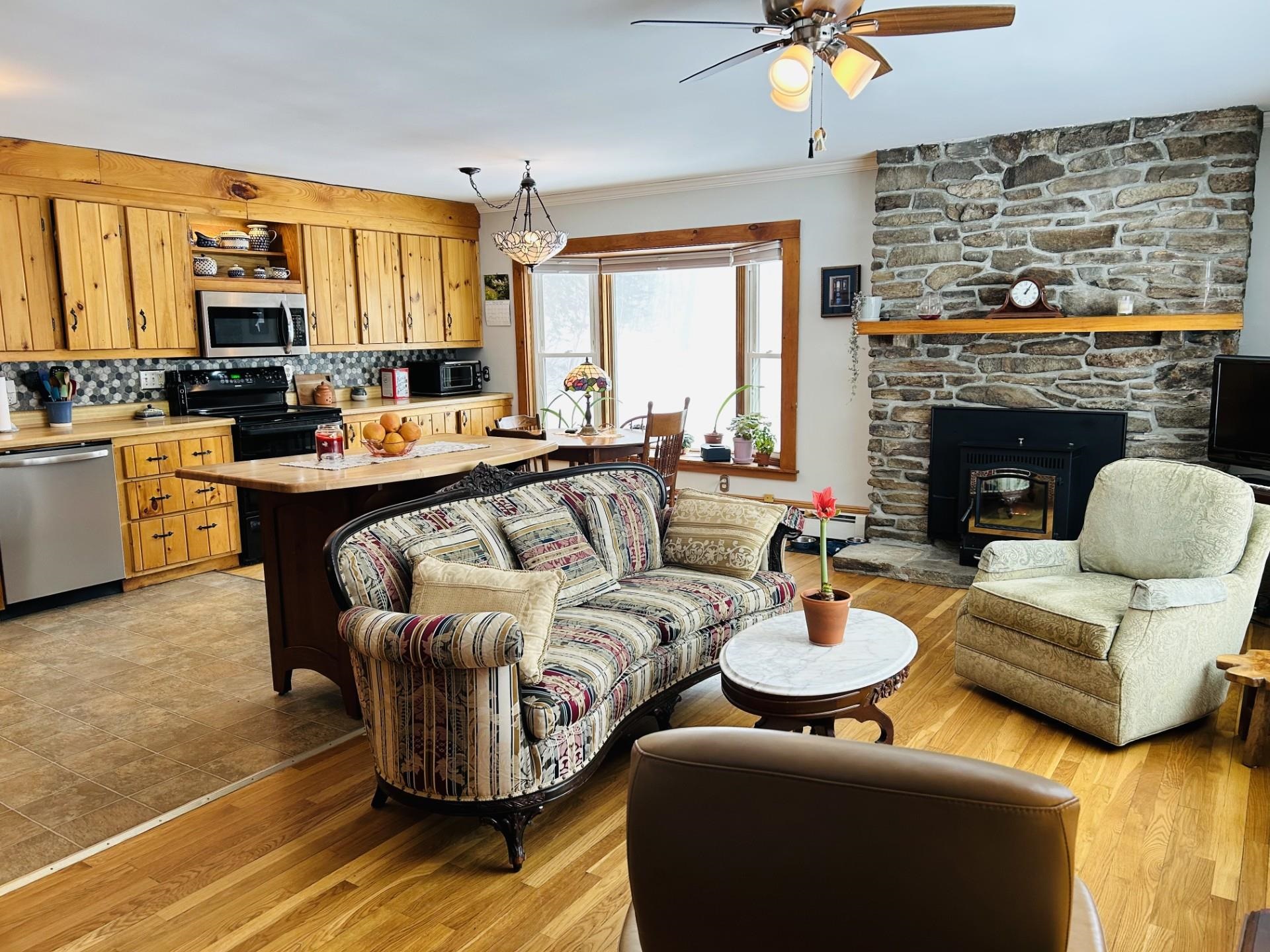 861 Alstead Center Rd, Alstead, NH 03602