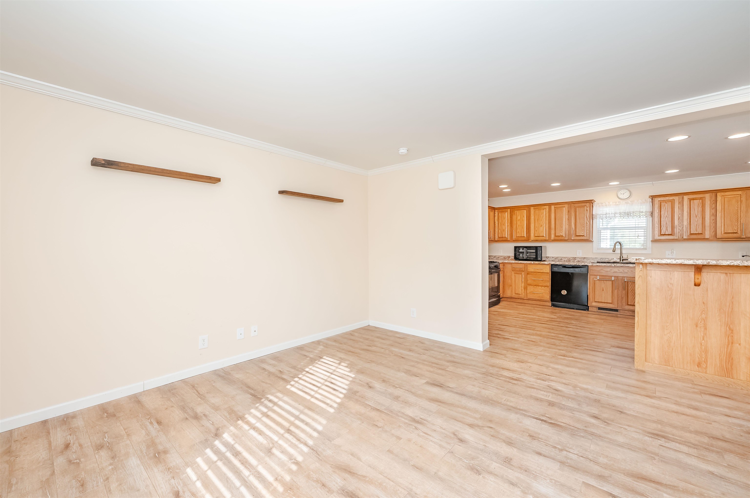 46 Blair Dr, Rochester, NH 03868