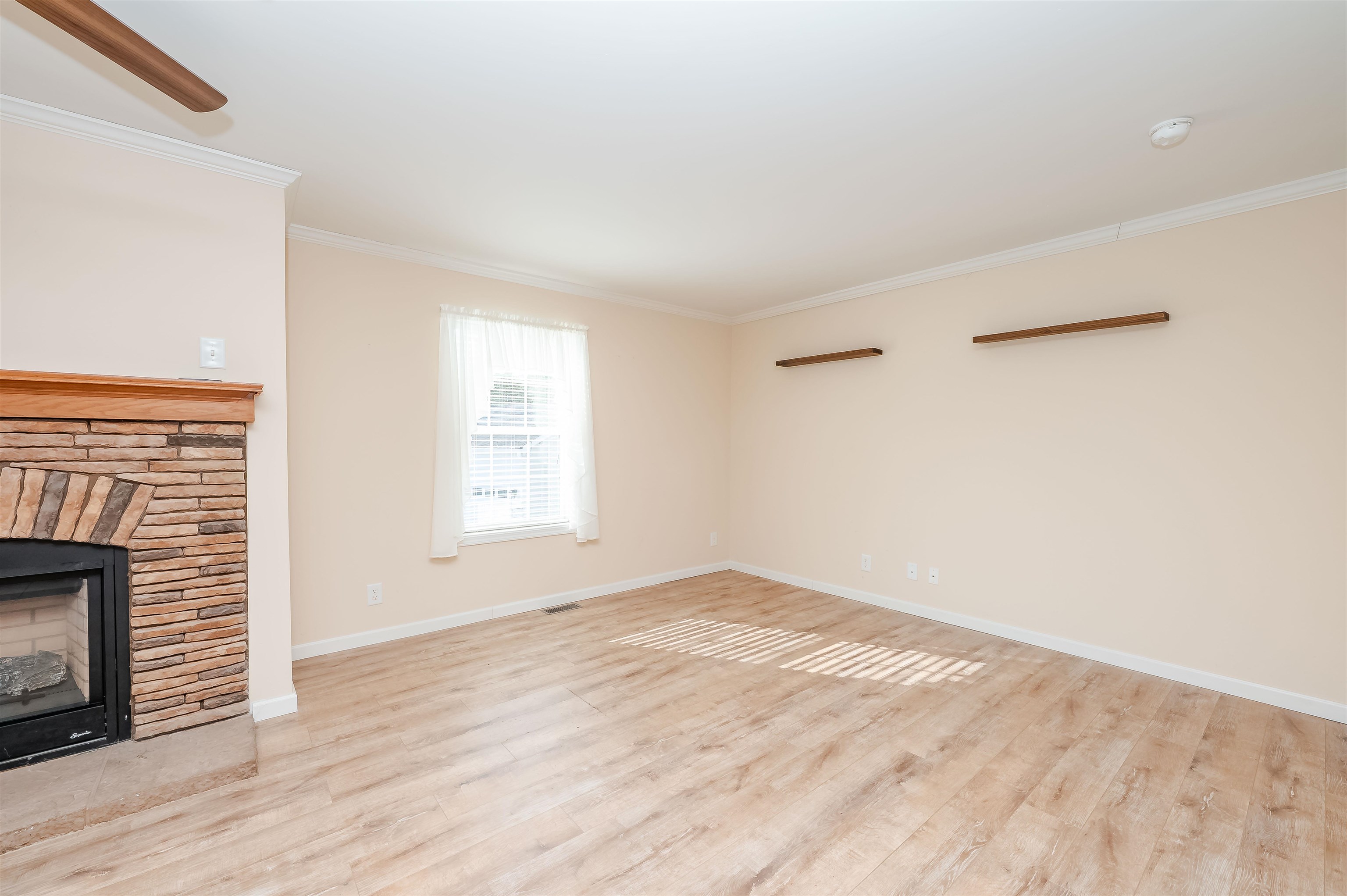 46 Blair Dr, Rochester, NH 03868