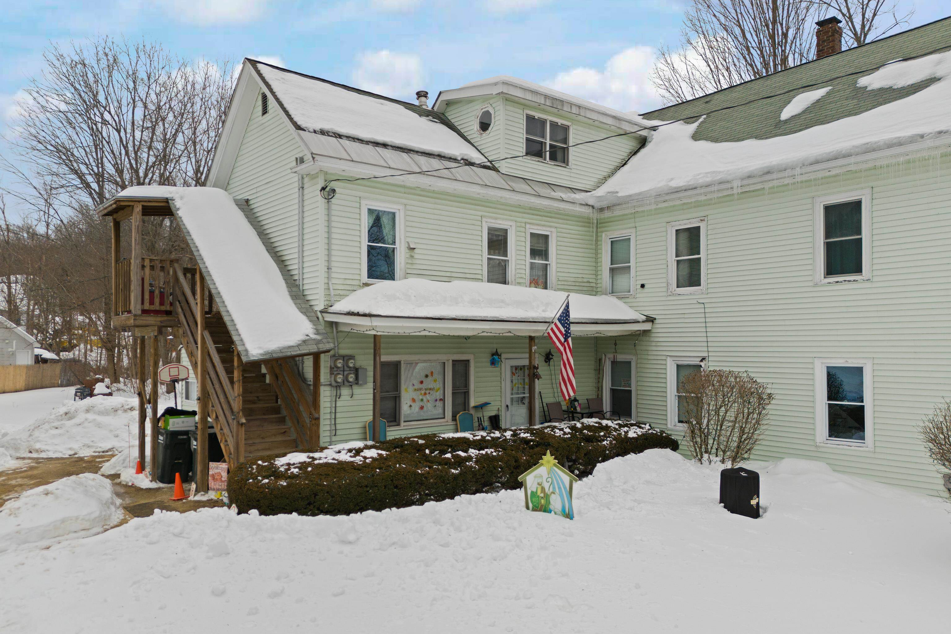 65 Mill St, Greenville, NH 03048