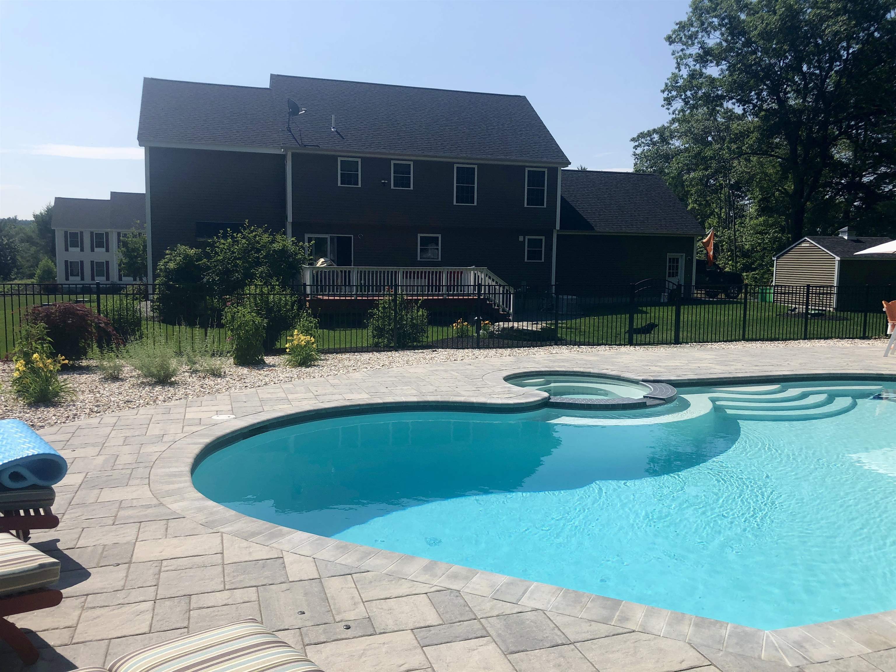 Homes for sale in Pelham, NH | 3 Harmony Ln, Pelham, NH 03076 | MLS# 5079690