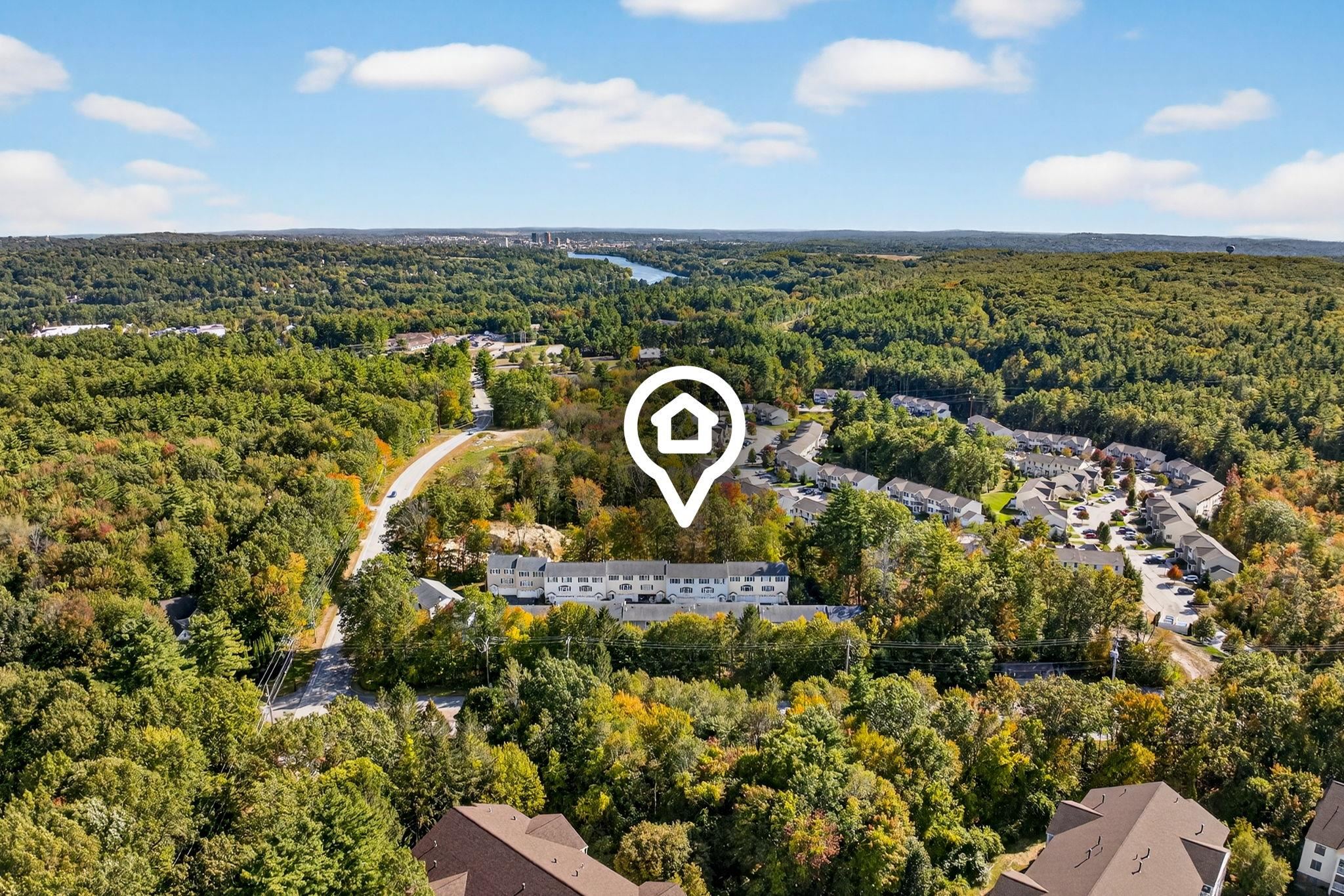 620 Hackett Hill Rd, Manchester, NH 03102