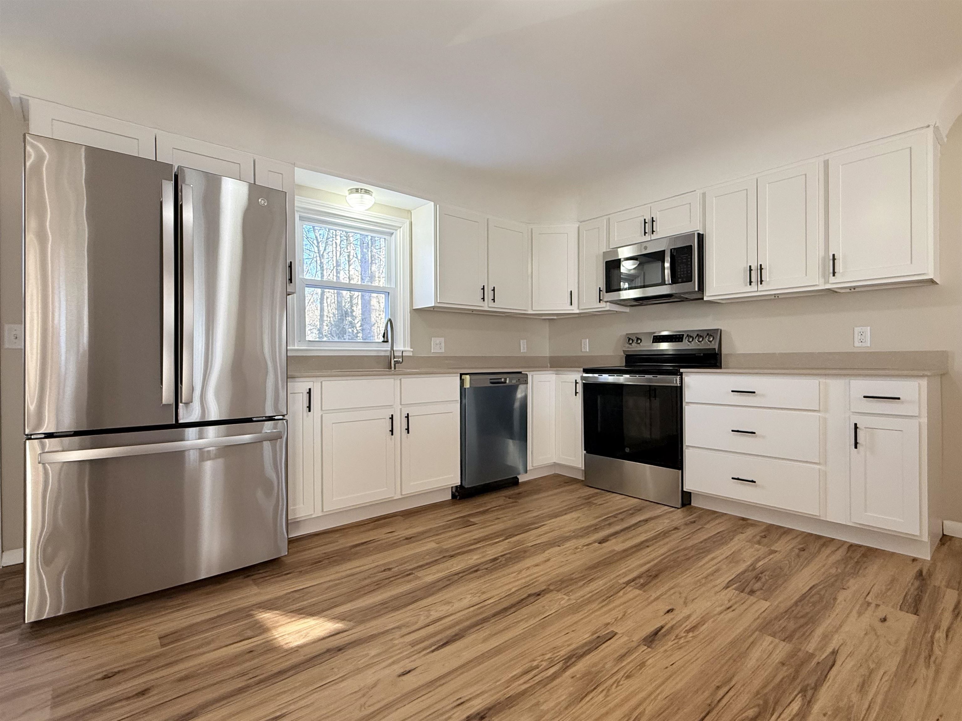 131 Route 13 , Brookline, NH 03033