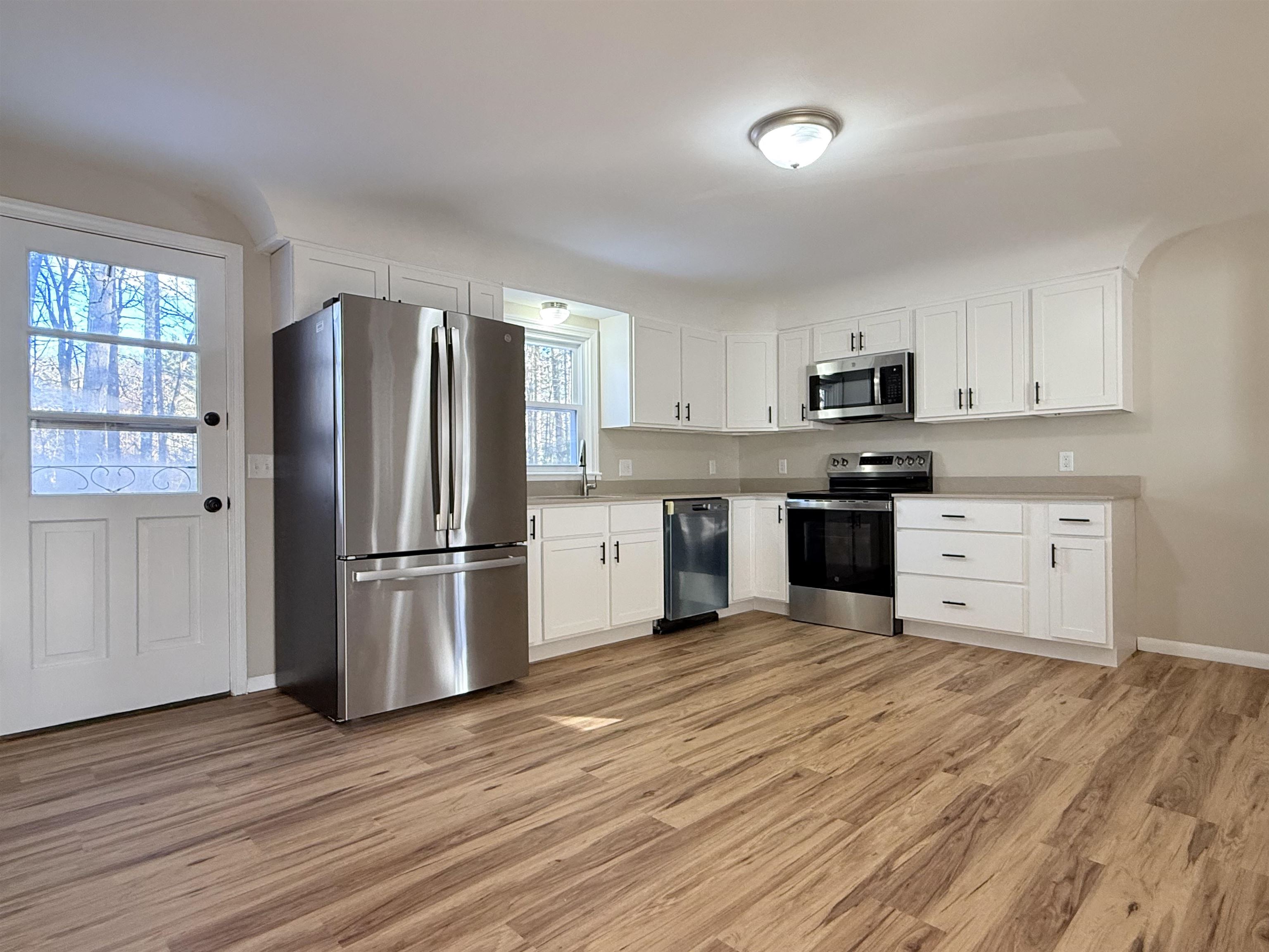 131 Route 13 , Brookline, NH 03033