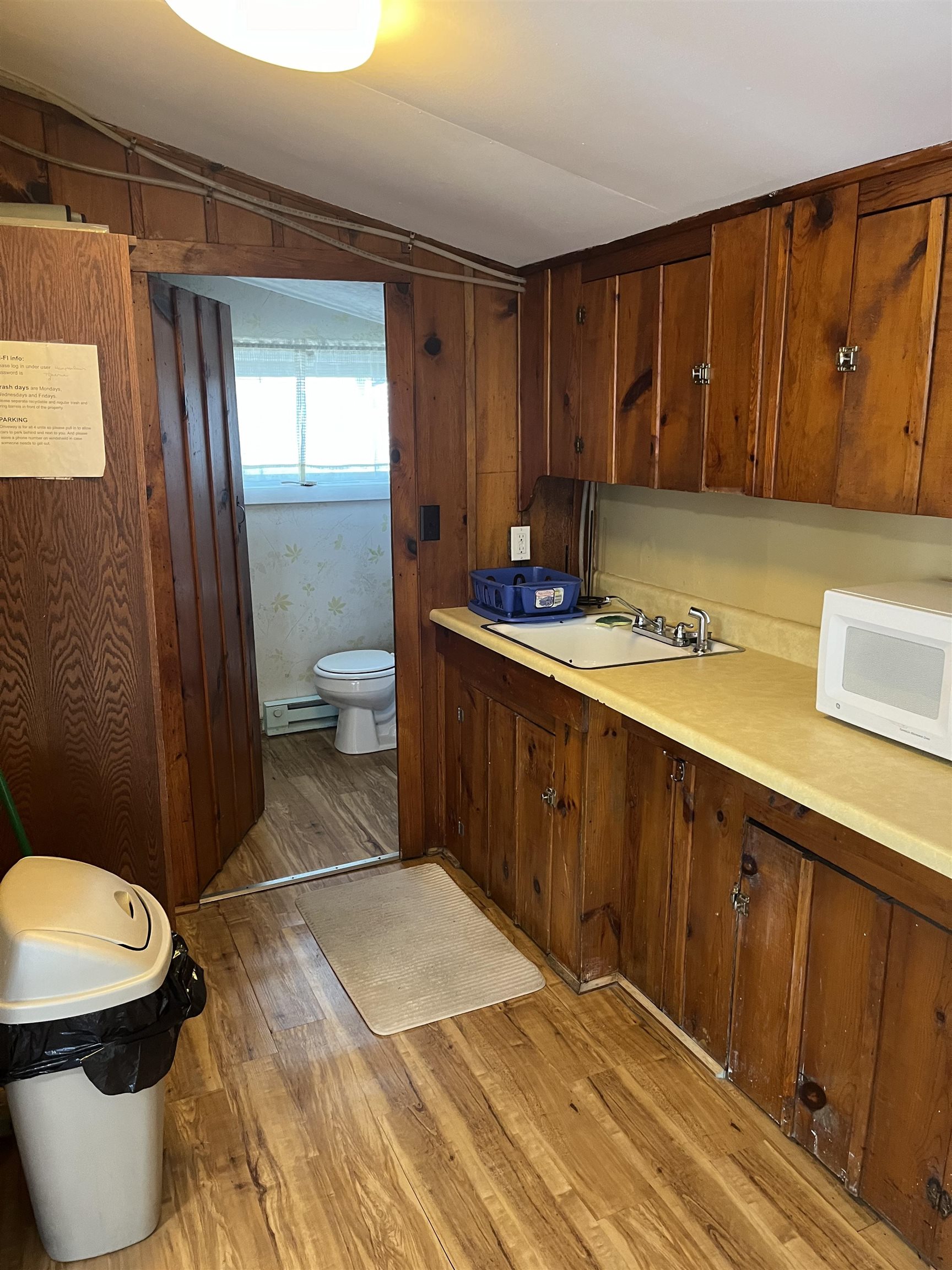 Photo 18 of 23