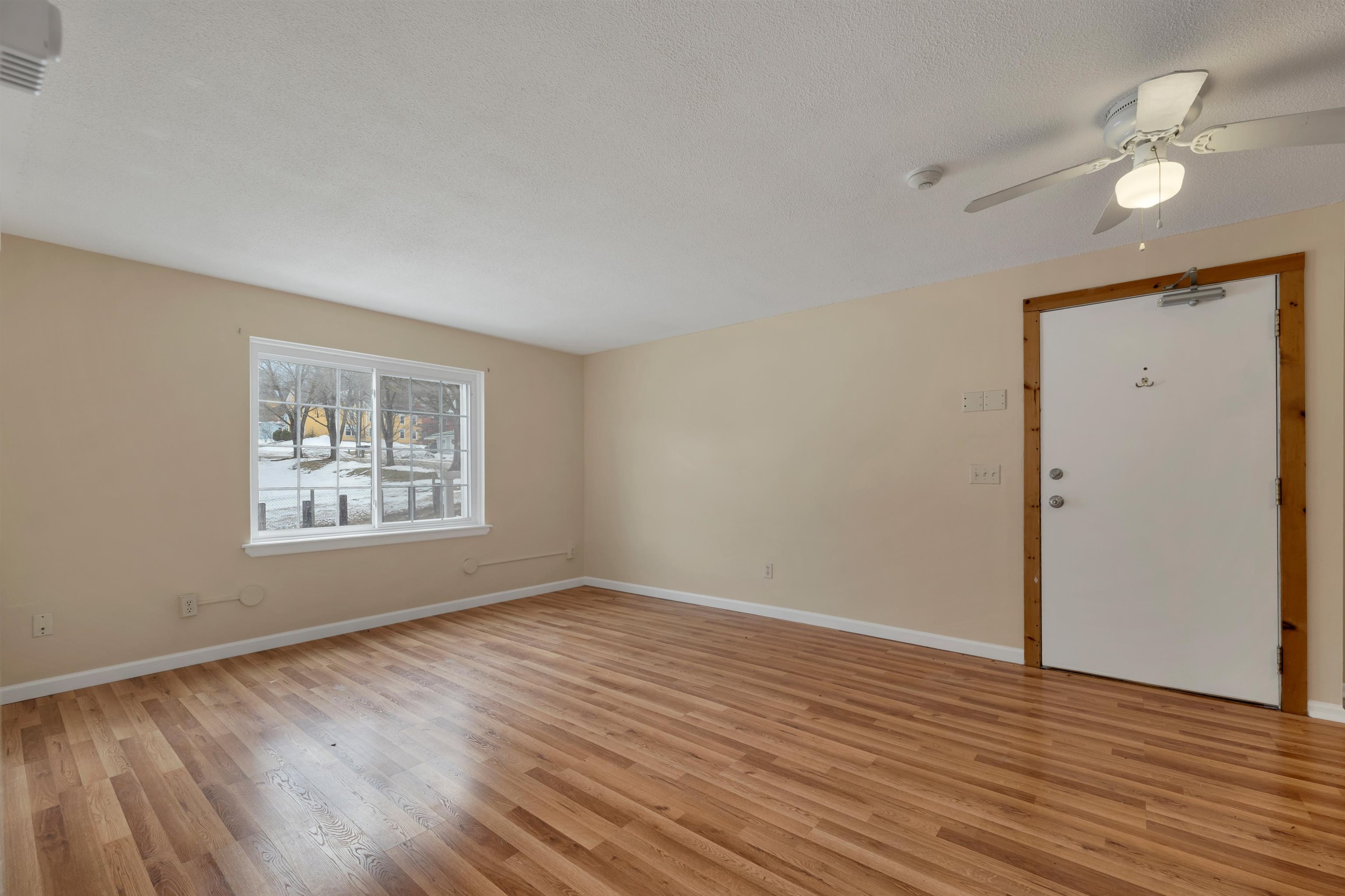 30 Beech St #2D, Bristol, NH 03222