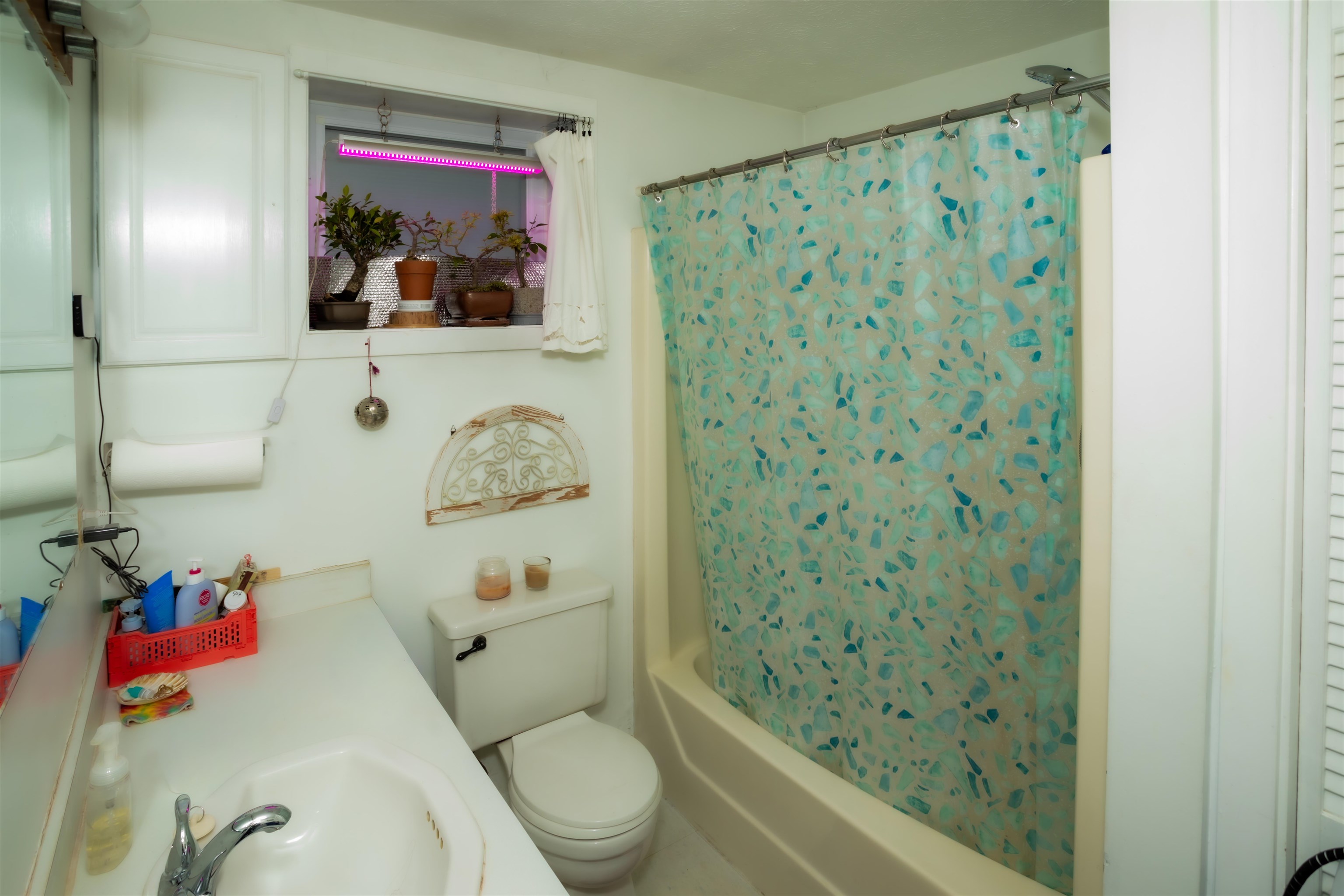 99 Back River Rd, Dover, NH 03820