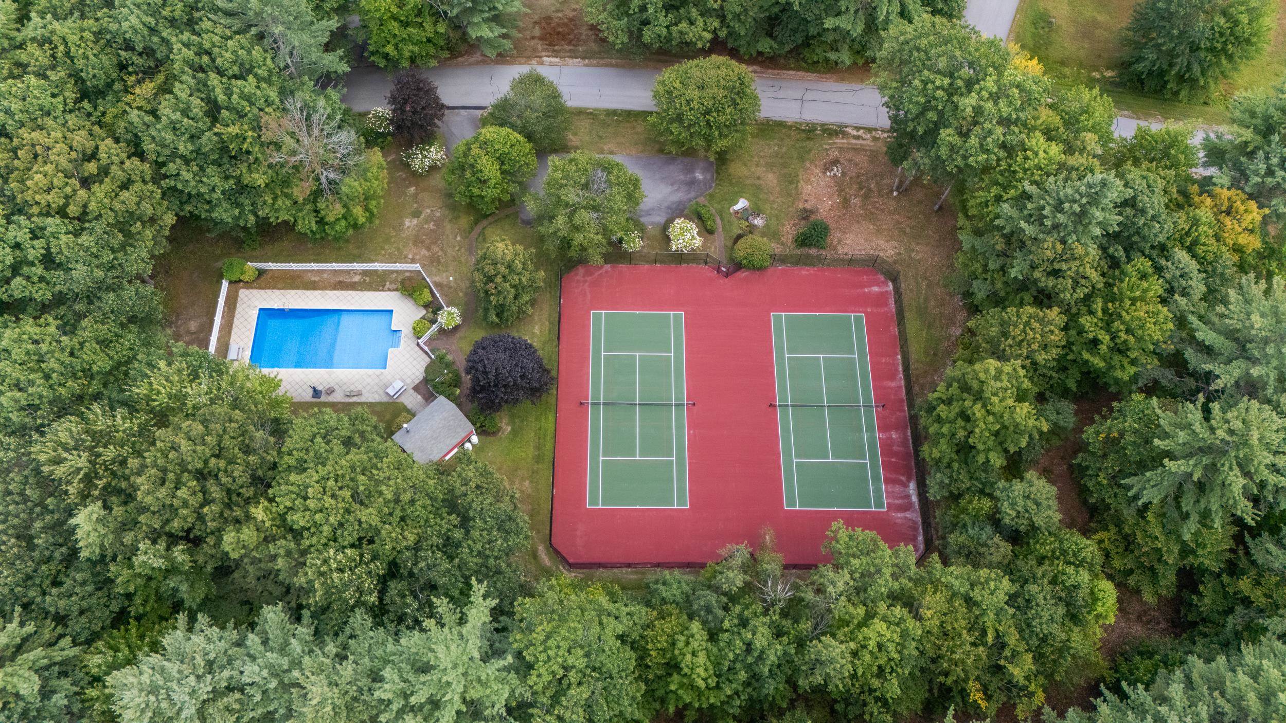 179 Benjamin Wentworth Dr, Tamworth, NH 03886