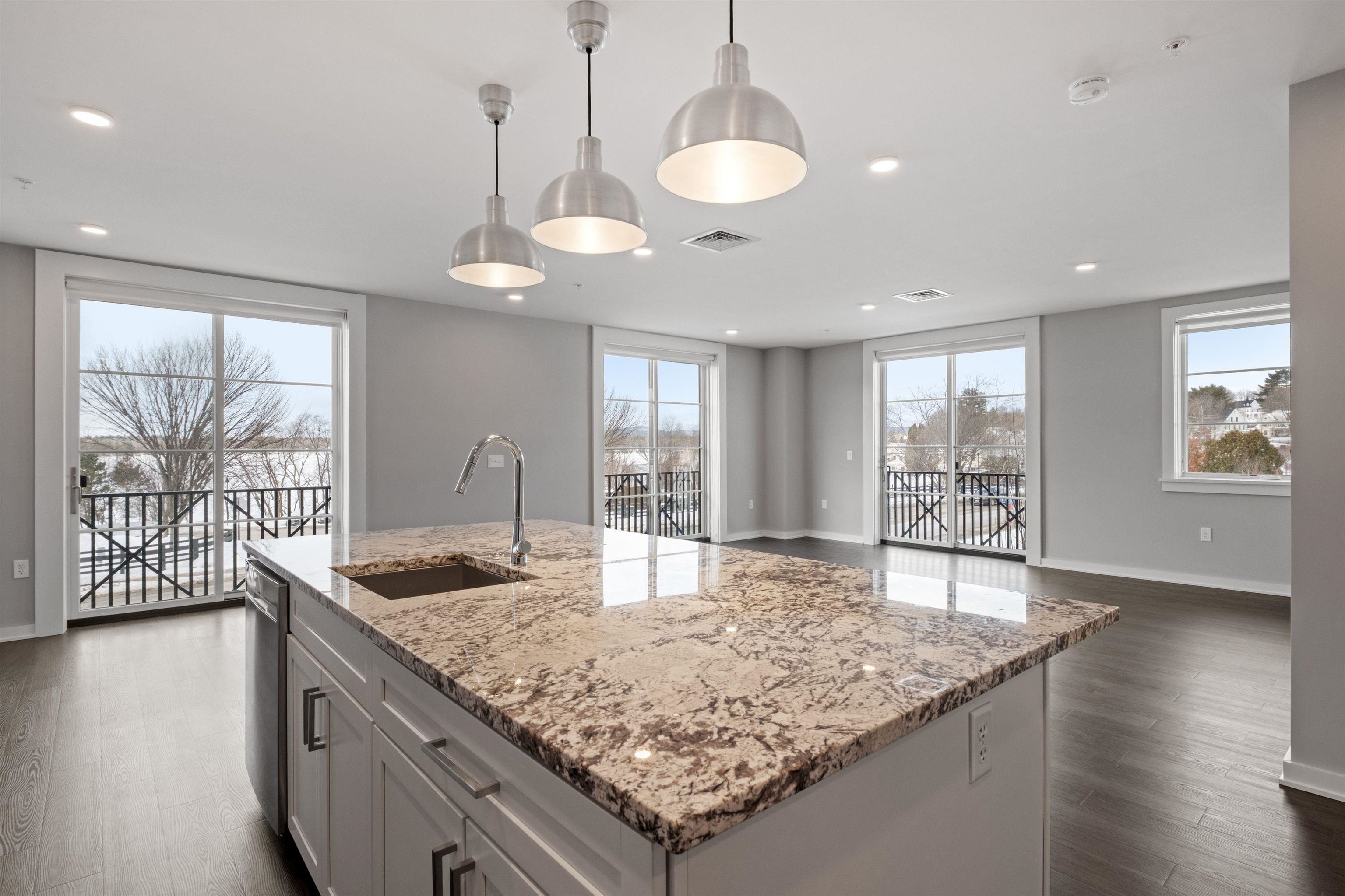 51 Elm St, Laconia, NH 03246