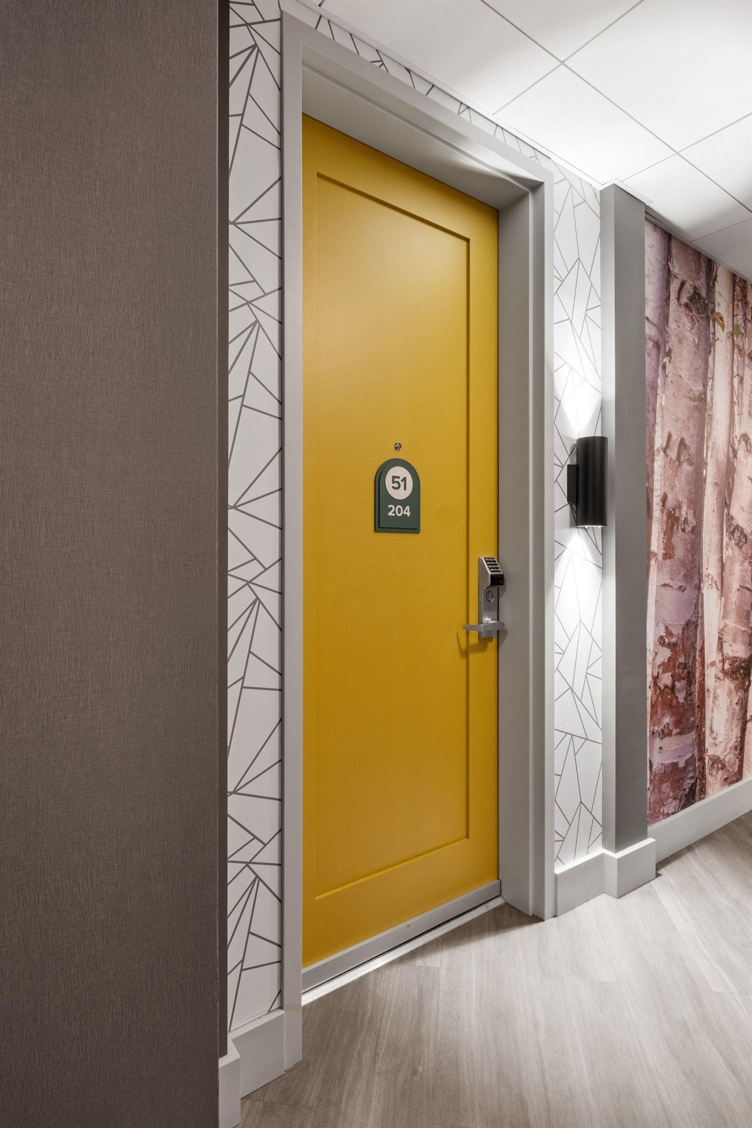 51 Elm St, Laconia, NH 03246