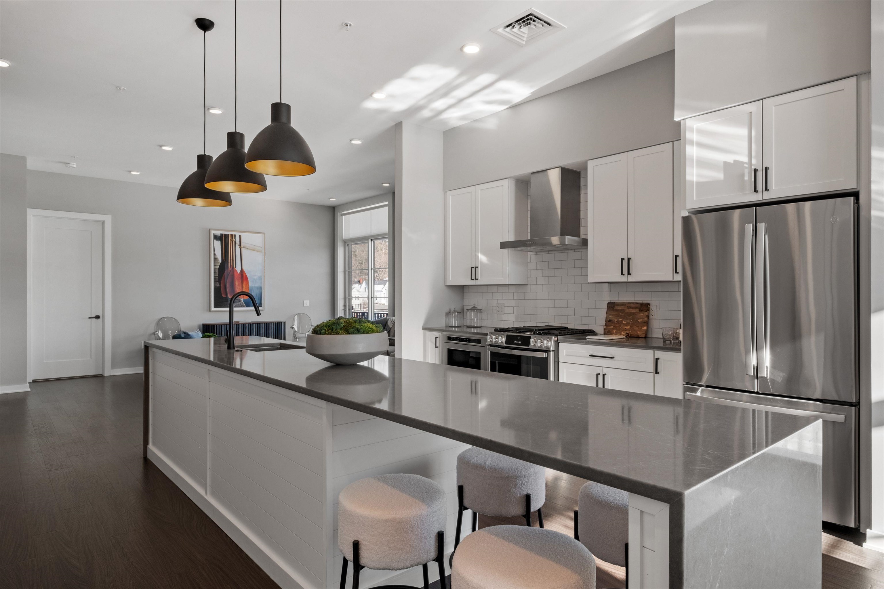 51 Elm St, Laconia, NH 03246