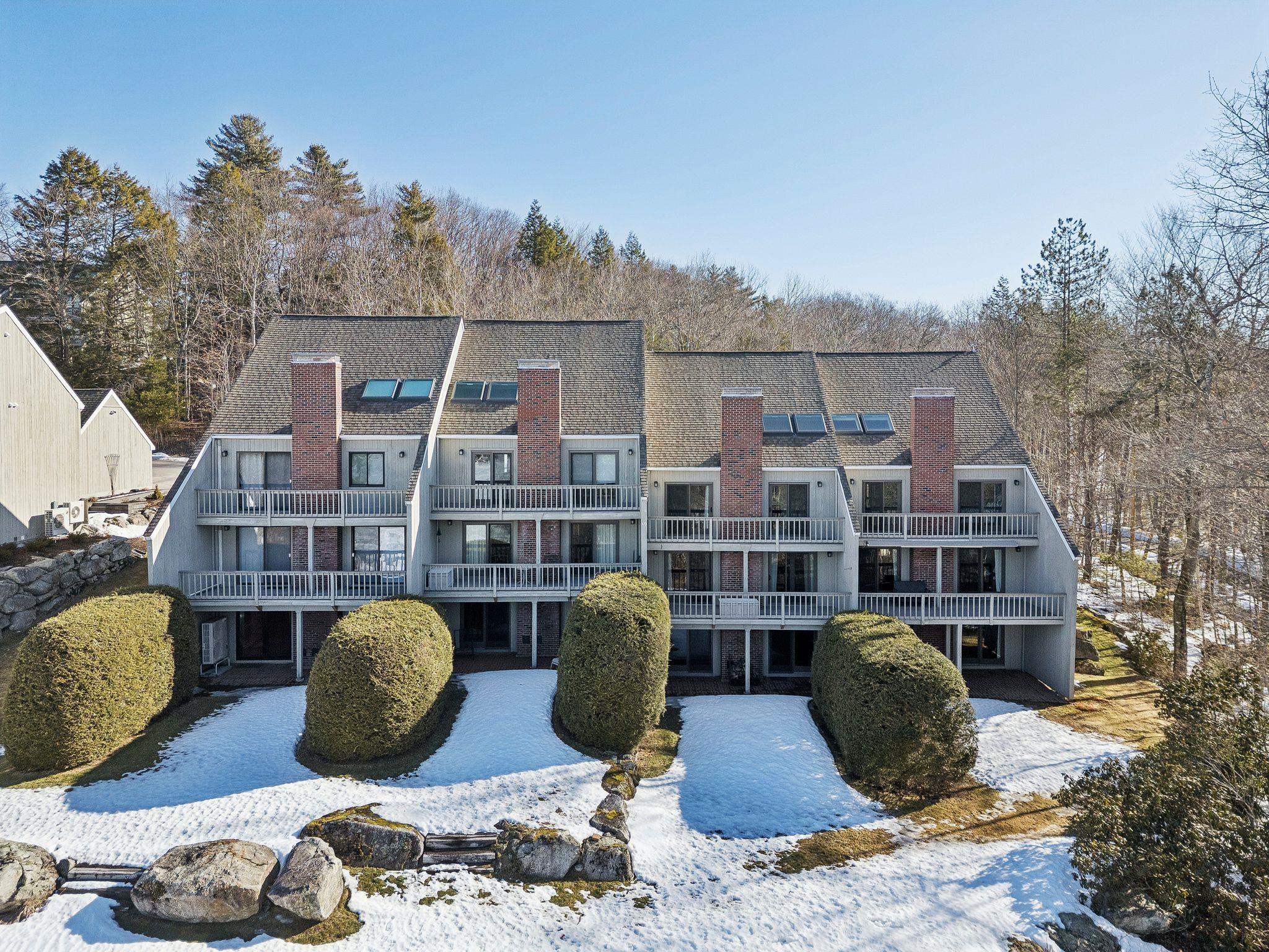 11-2 Mountain West Dr, Wolfeboro, NH 03894