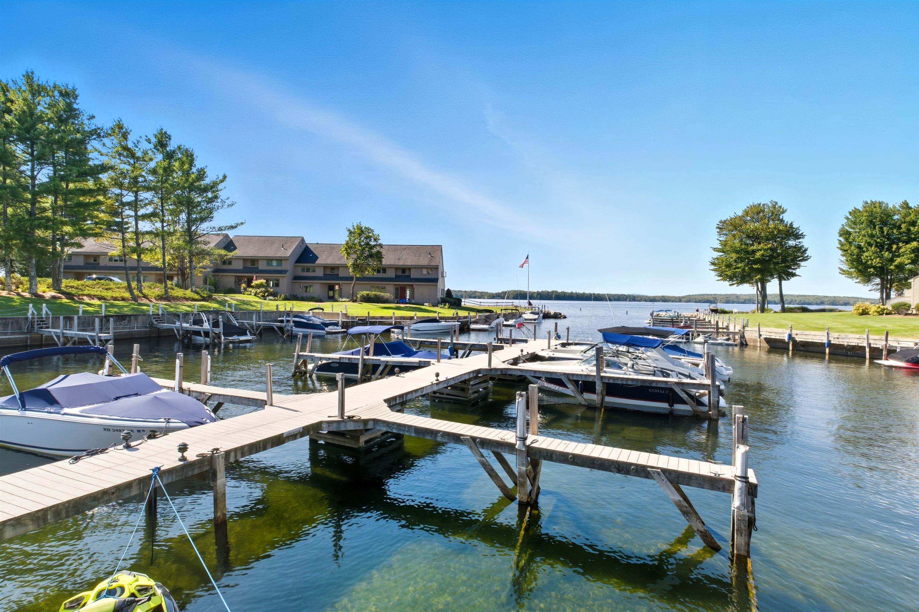 9 Starboard Ln #1, Moultonborough, NH 03254