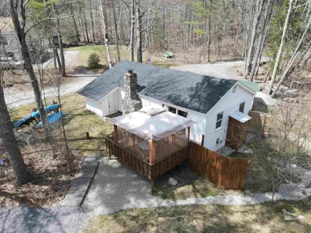 11 Indian Point Rd, Croydon, NH 03773