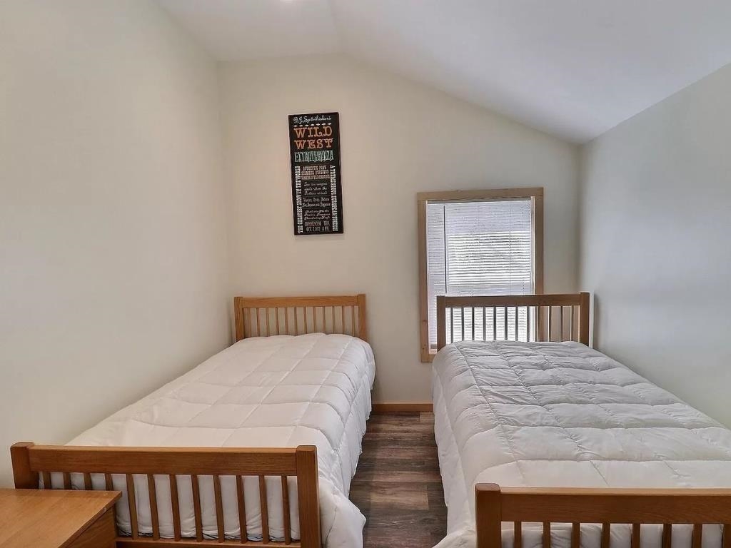 11 Indian Point Rd, Croydon, NH 03773