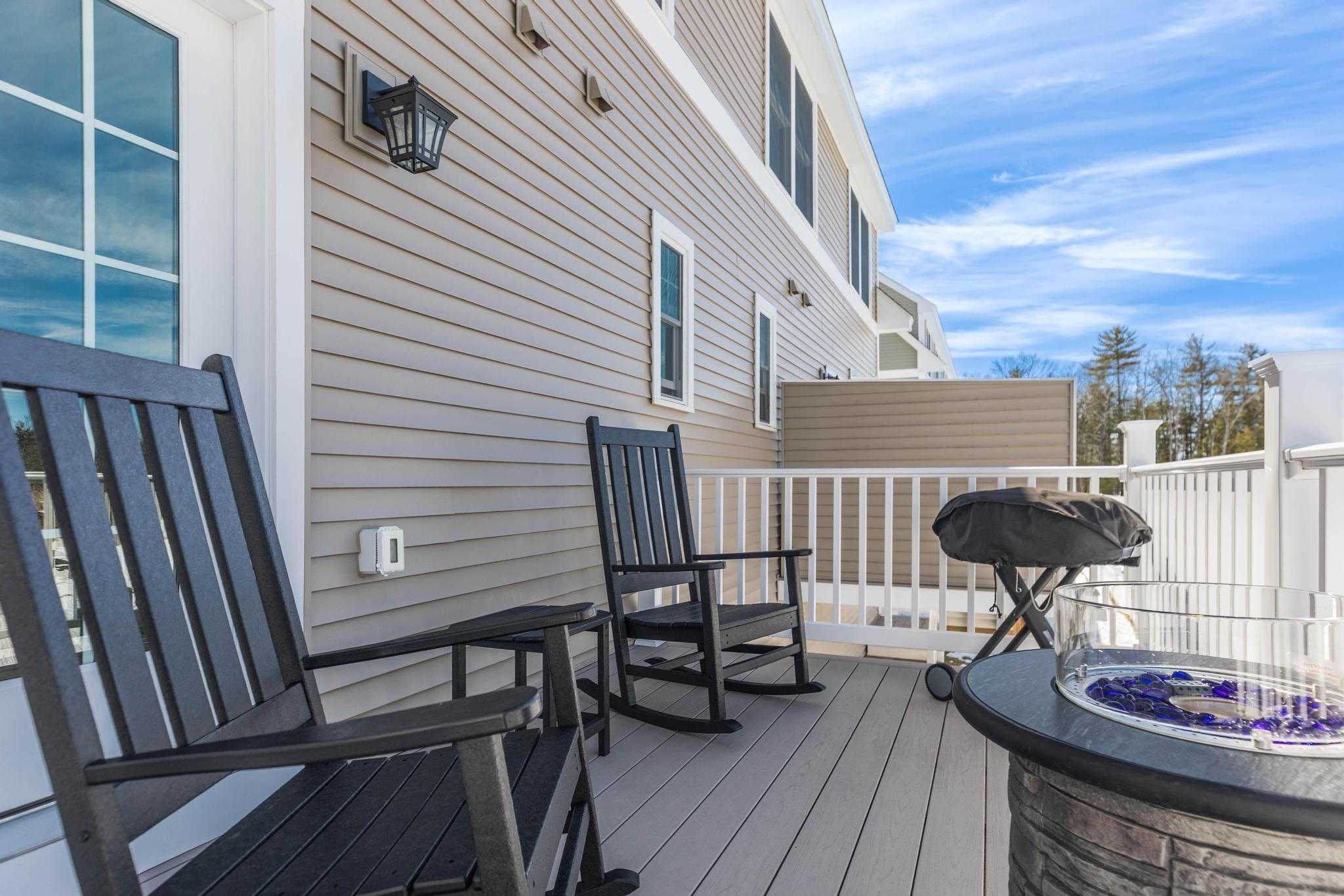 42 Green Rd, Newmarket, NH 03857