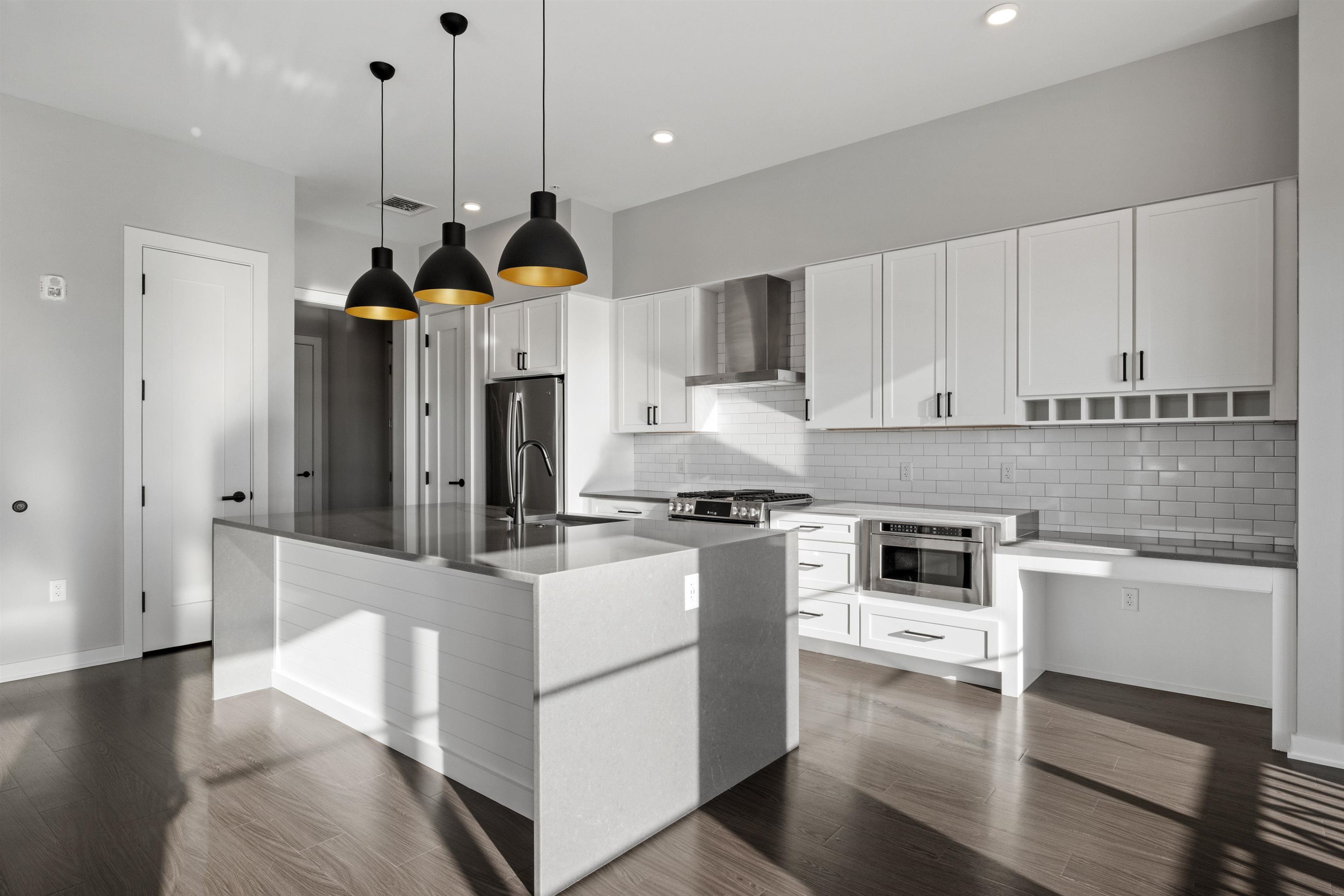 51 Elm St, Laconia, NH 03246