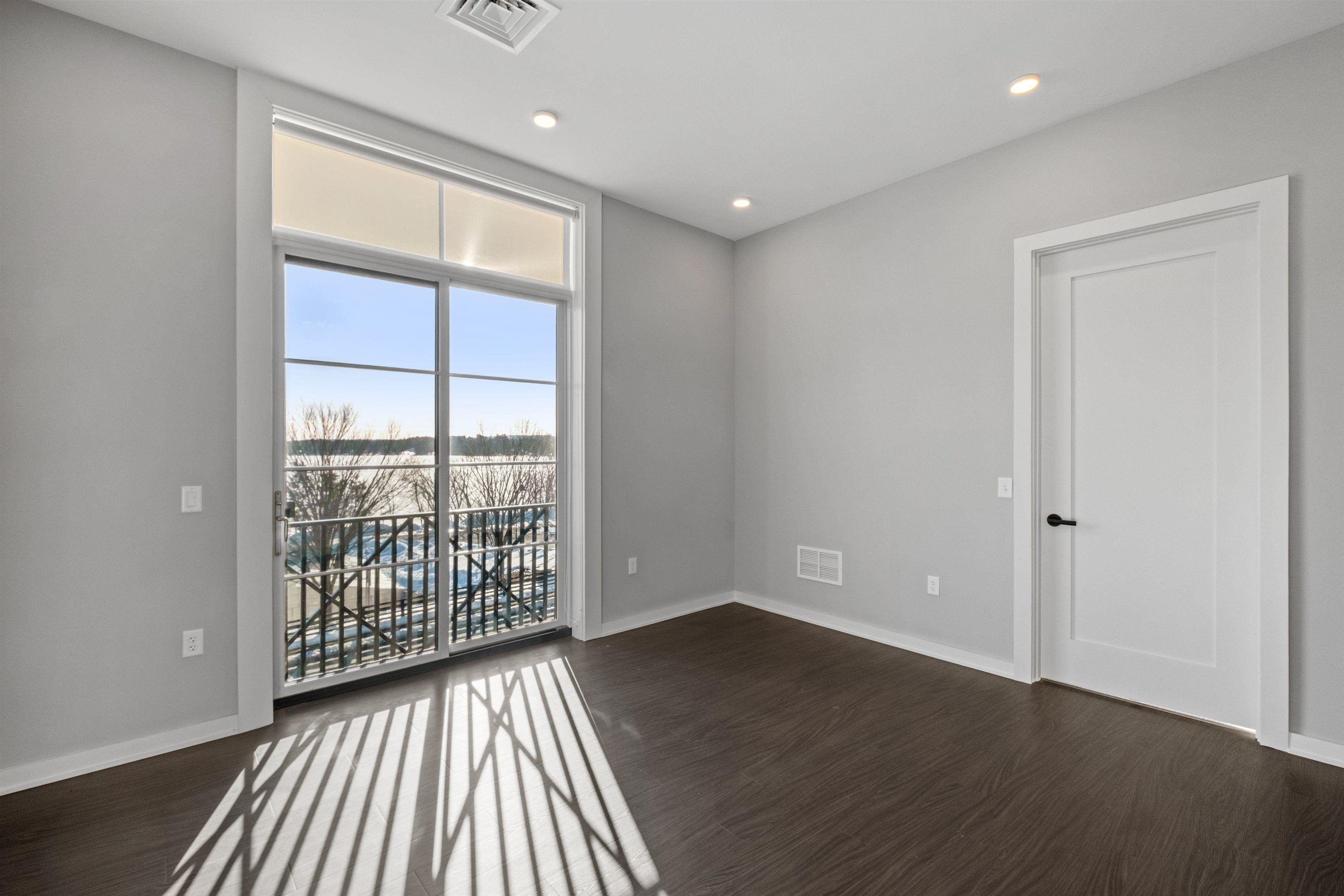 51 Elm St, Laconia, NH 03246