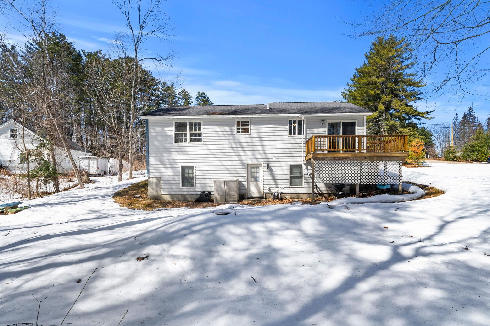 27 Barnes Ave, Alton, NH 03809