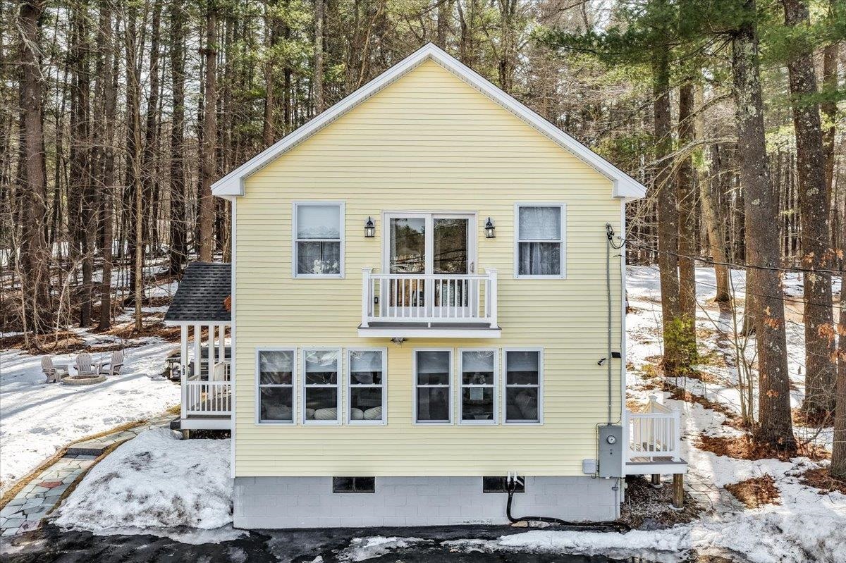 29 Beaver Lake Ave, Derry, NH 03038