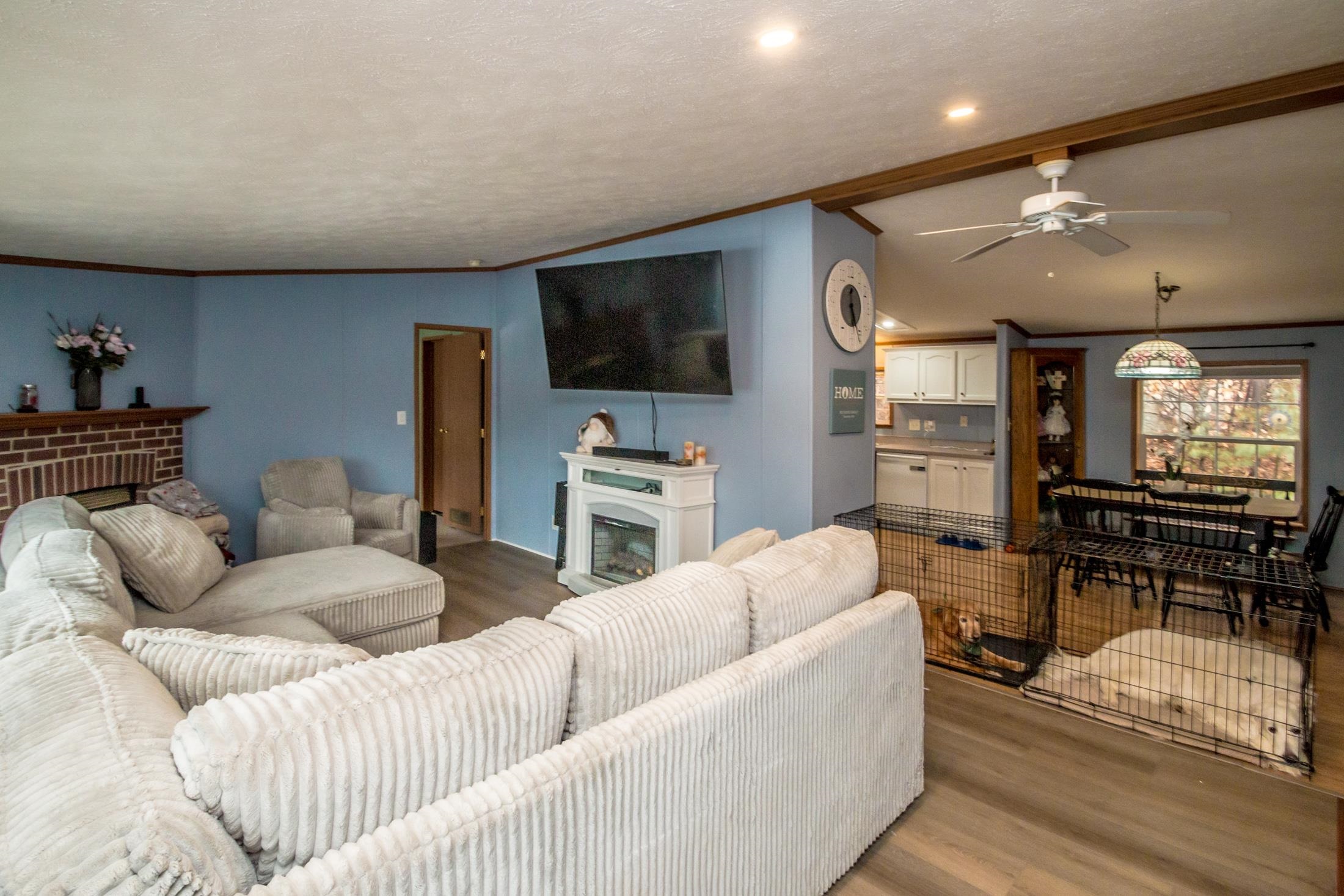 20 Lighthouse Ln, Conway, NH 03860