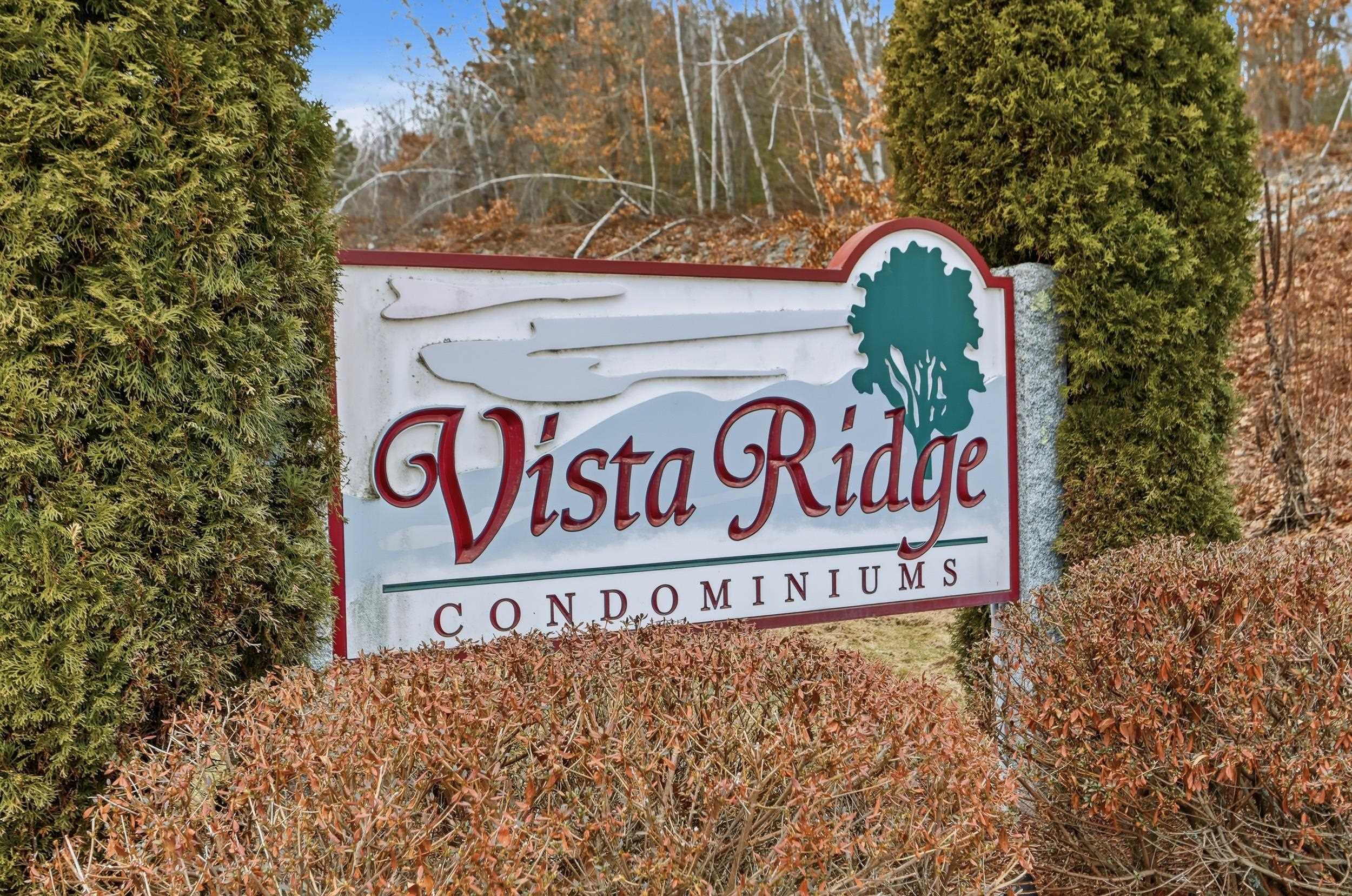 10 Vista Ridge Dr, Londonderry, NH 03053