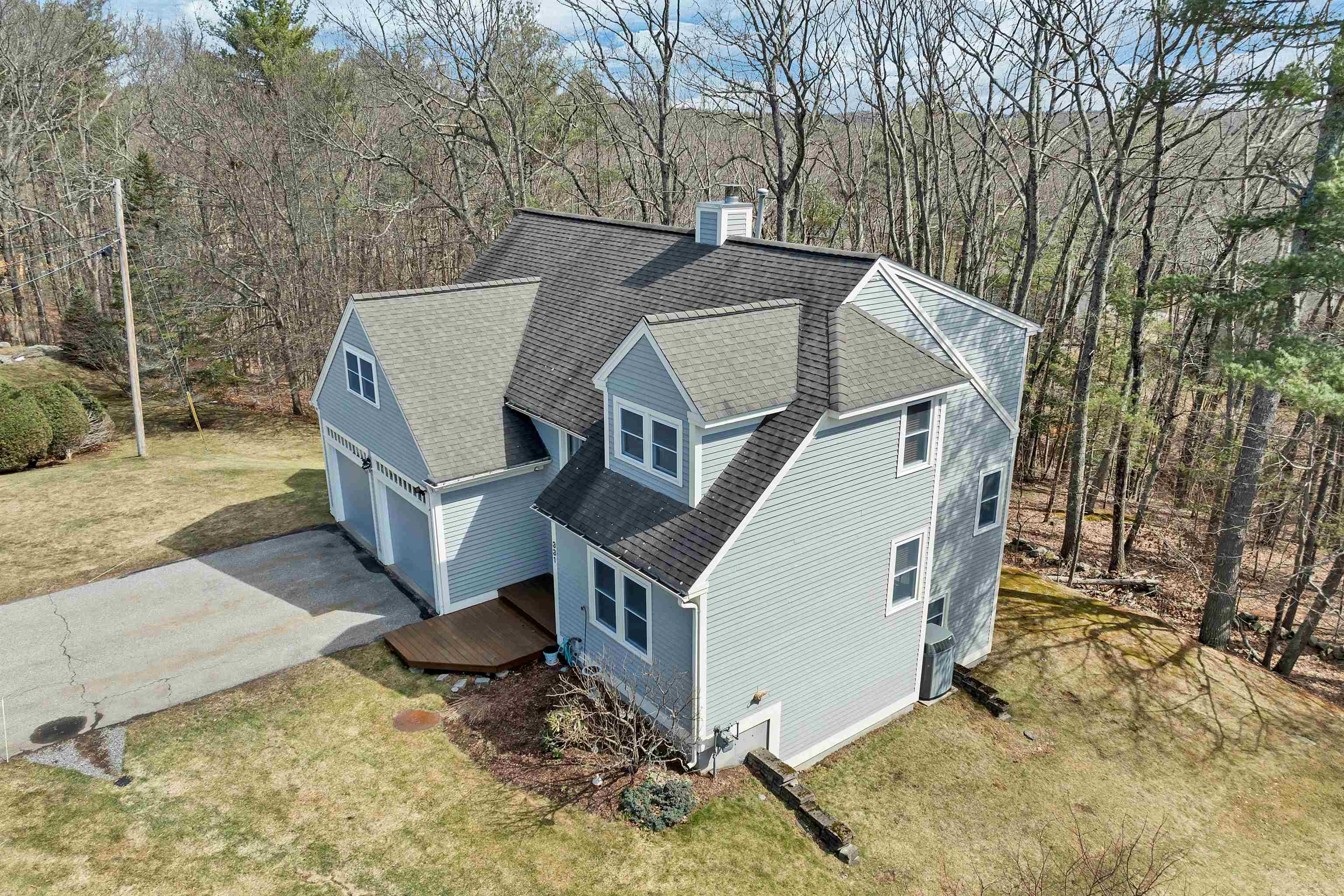 331 Fox Run Rd, Hudson, NH 03051