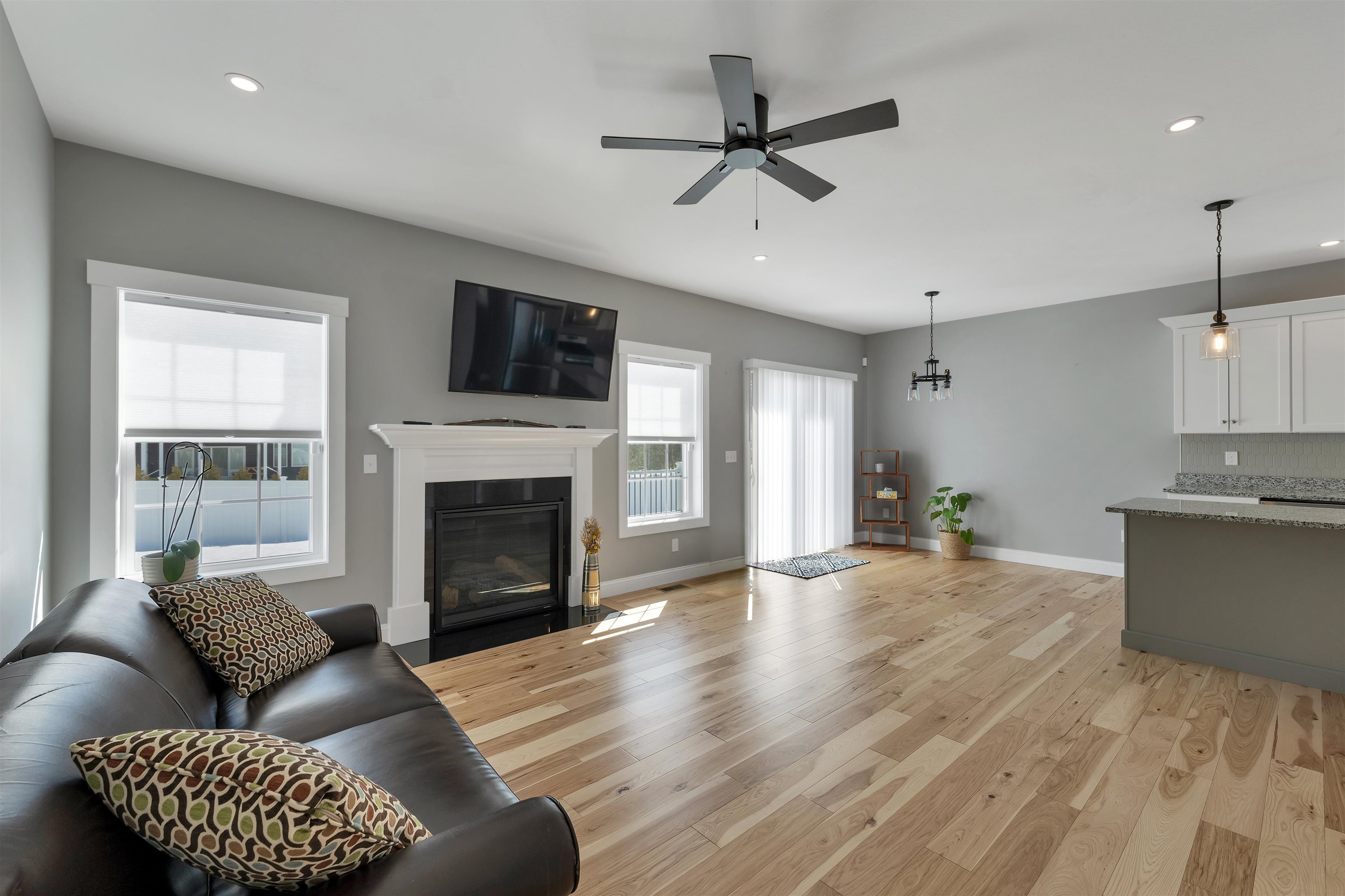 46 Bailey Dr, Rochester, NH 03268