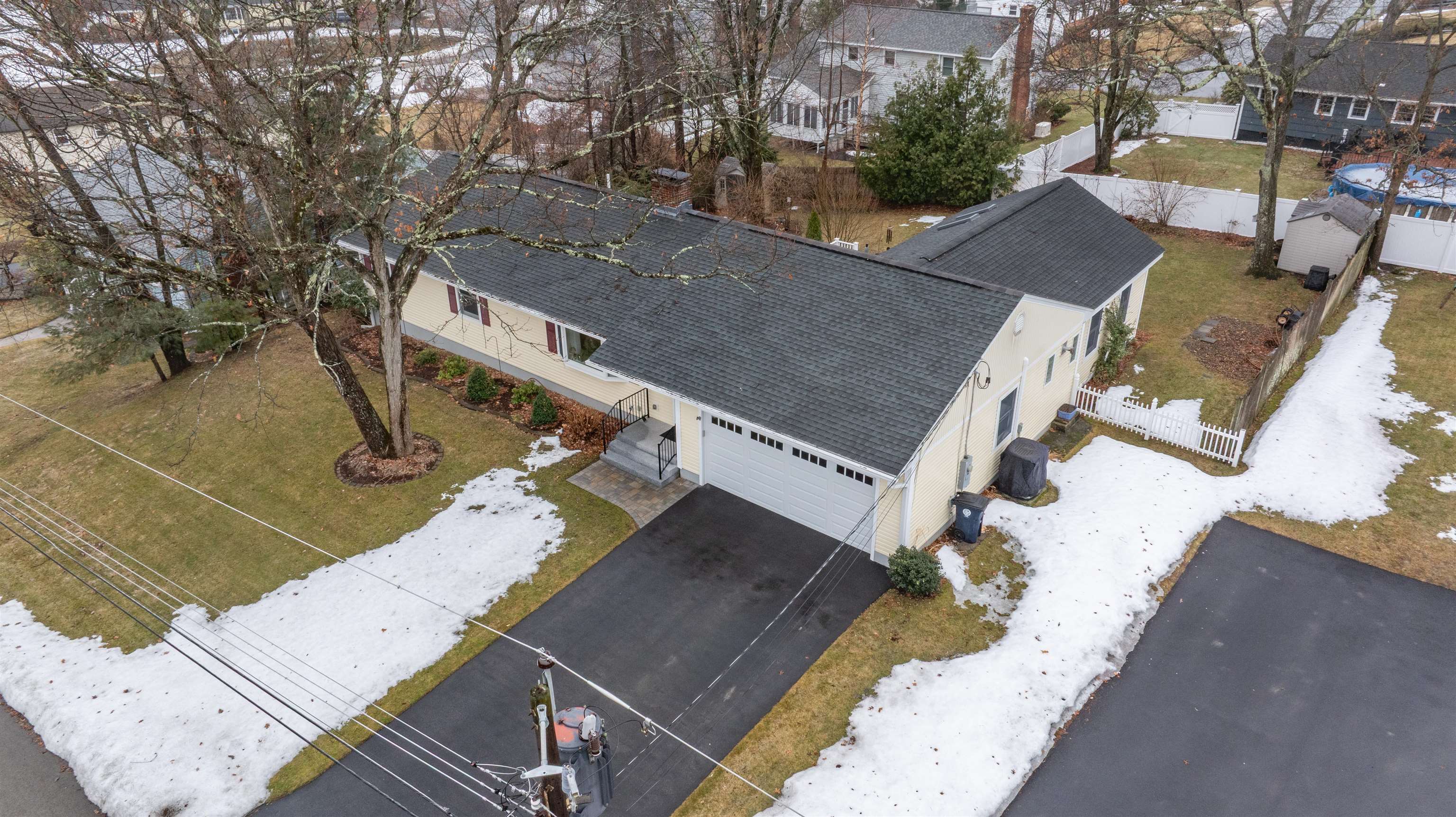 9 Rugby Rd, Nashua, NH 03063