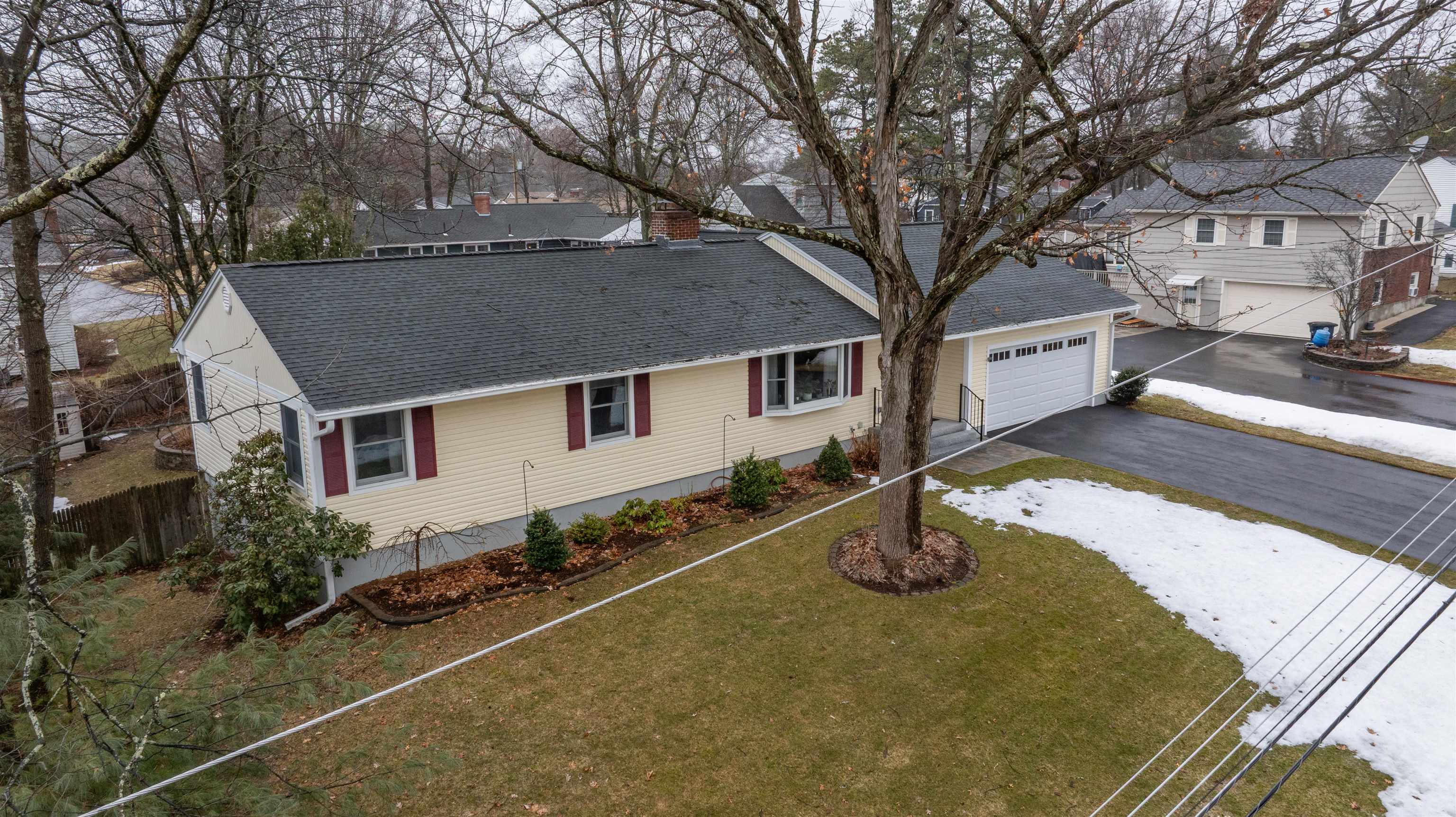 9 Rugby Rd, Nashua, NH 03063