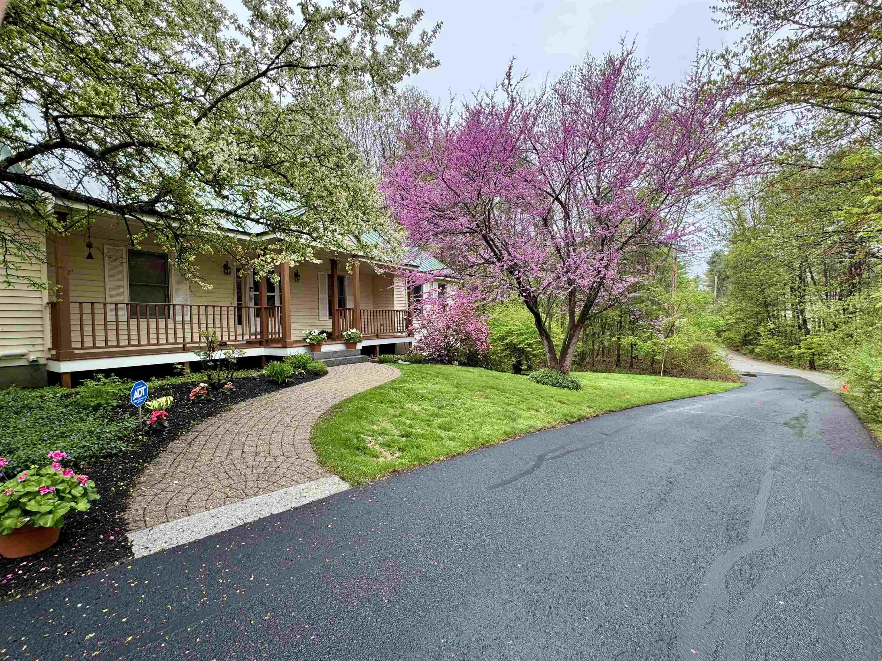 17 Ches Mae Ln, Milford, NH 03055